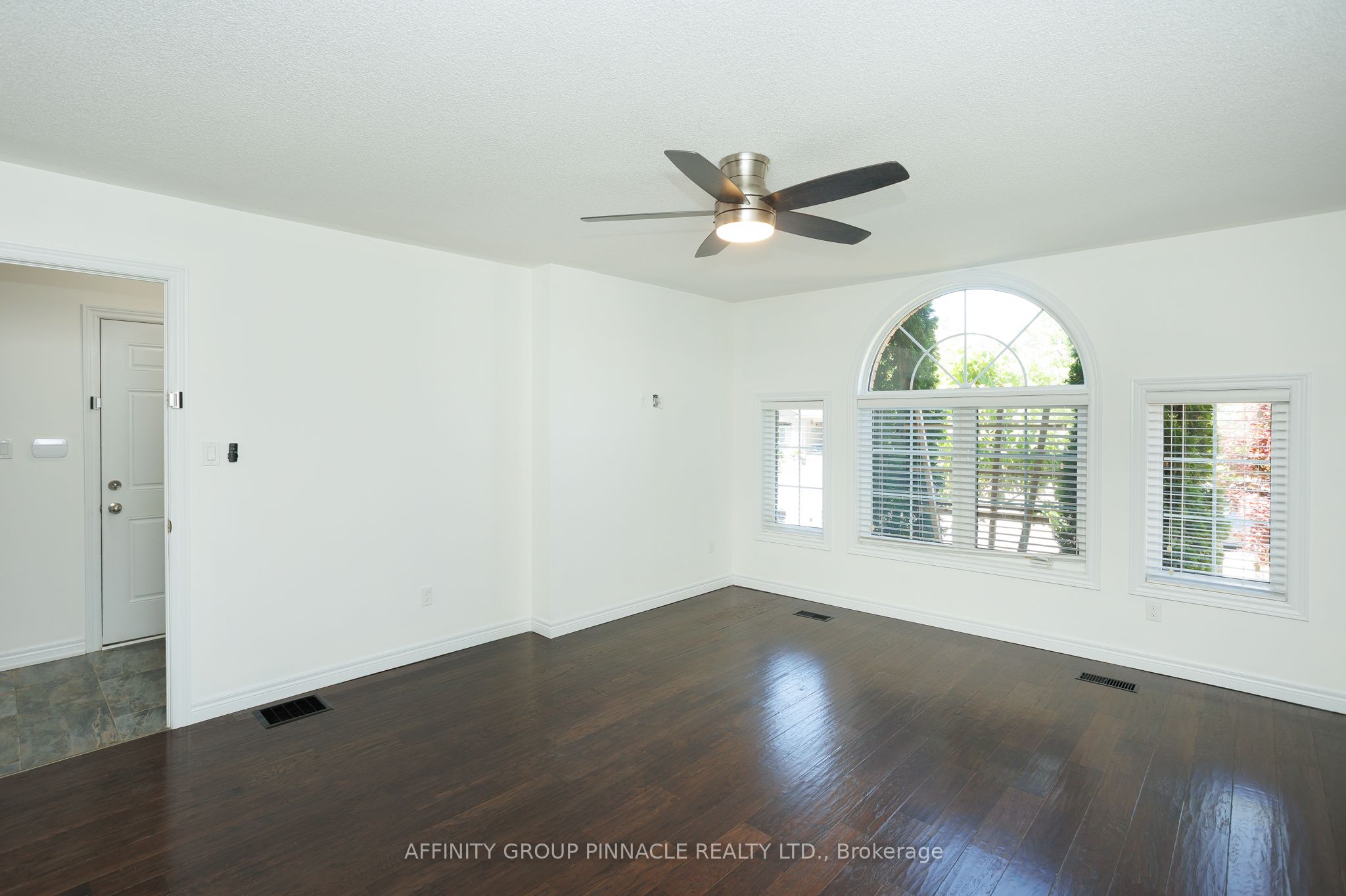 103 Cook St Property Photo 15