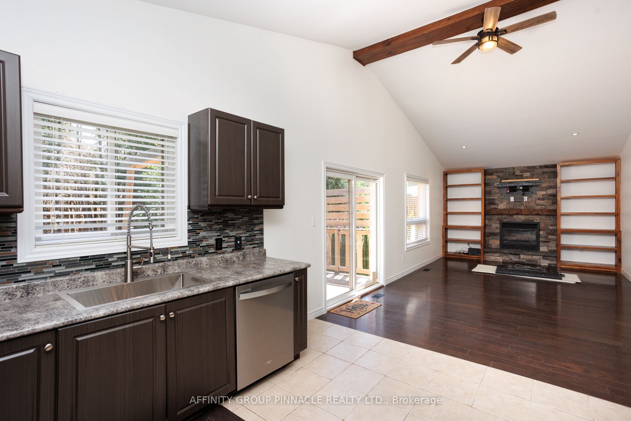 103 Cook St Property Photo 23