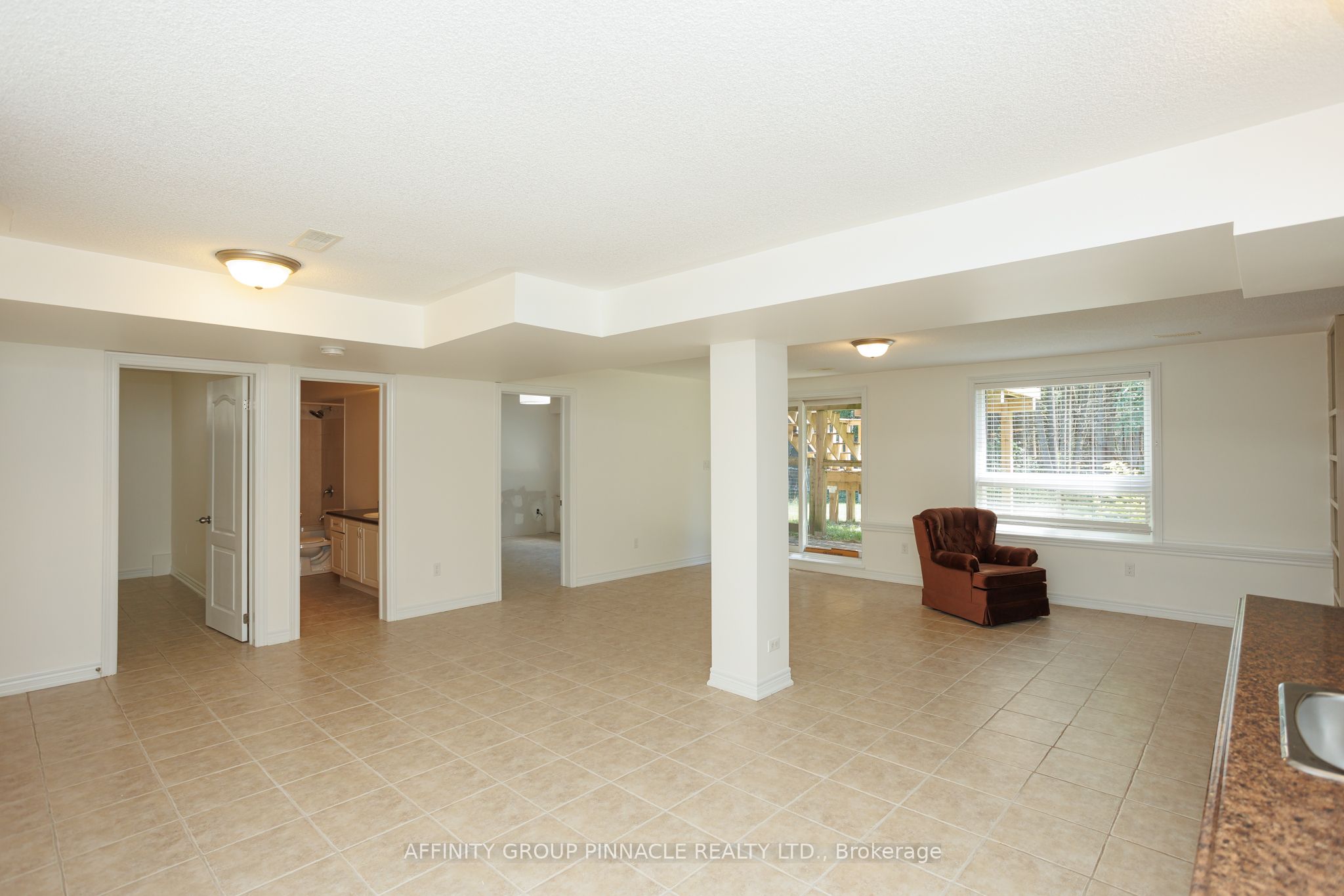 103 Cook St Property Photo 30