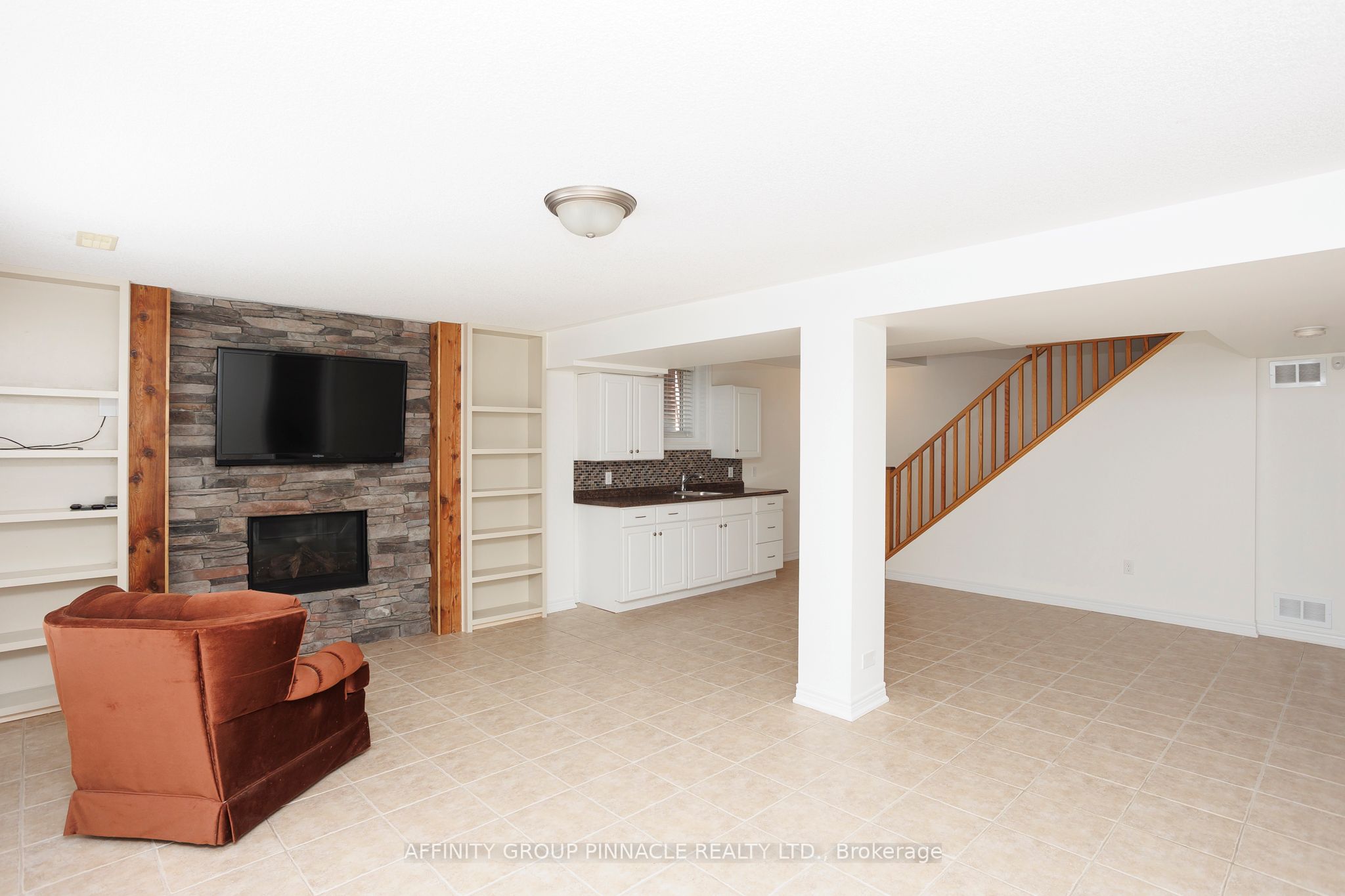 103 Cook St Property Photo 34