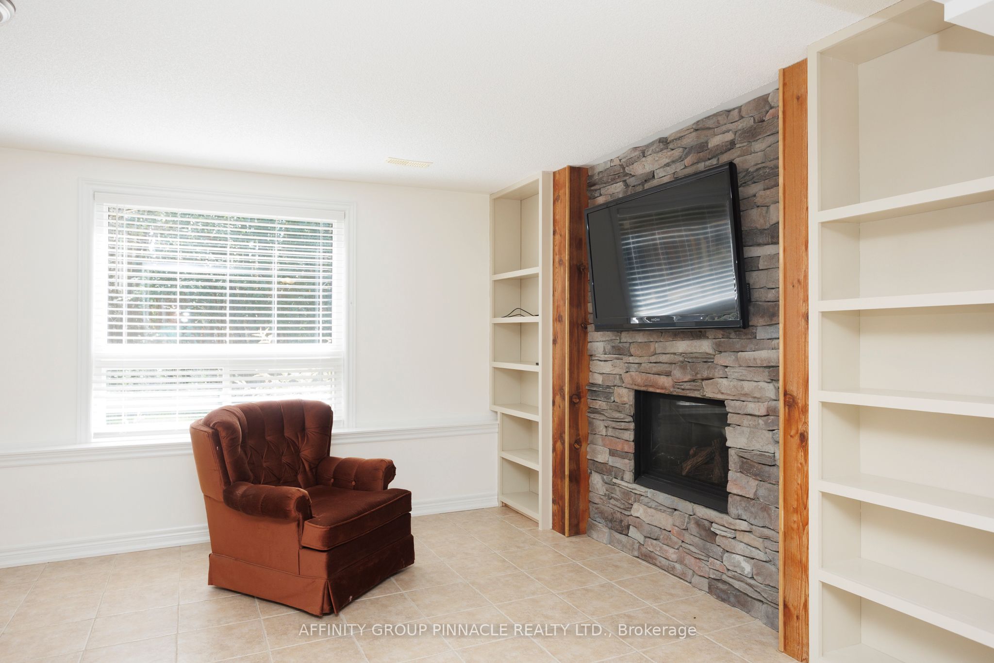 103 Cook St Property Photo 35