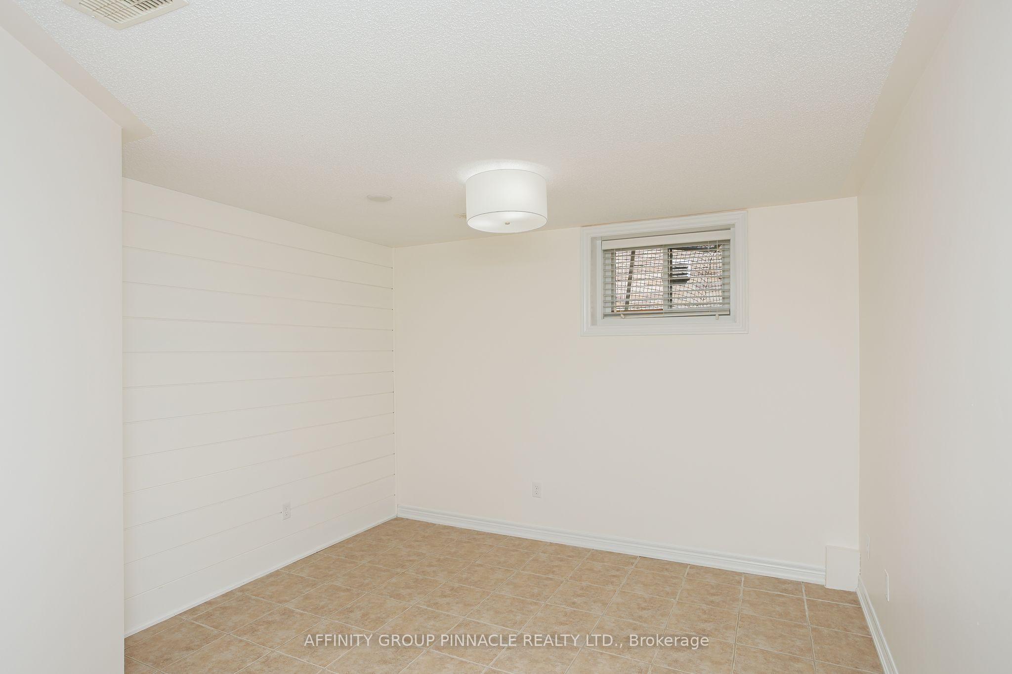 103 Cook St Property Photo 37