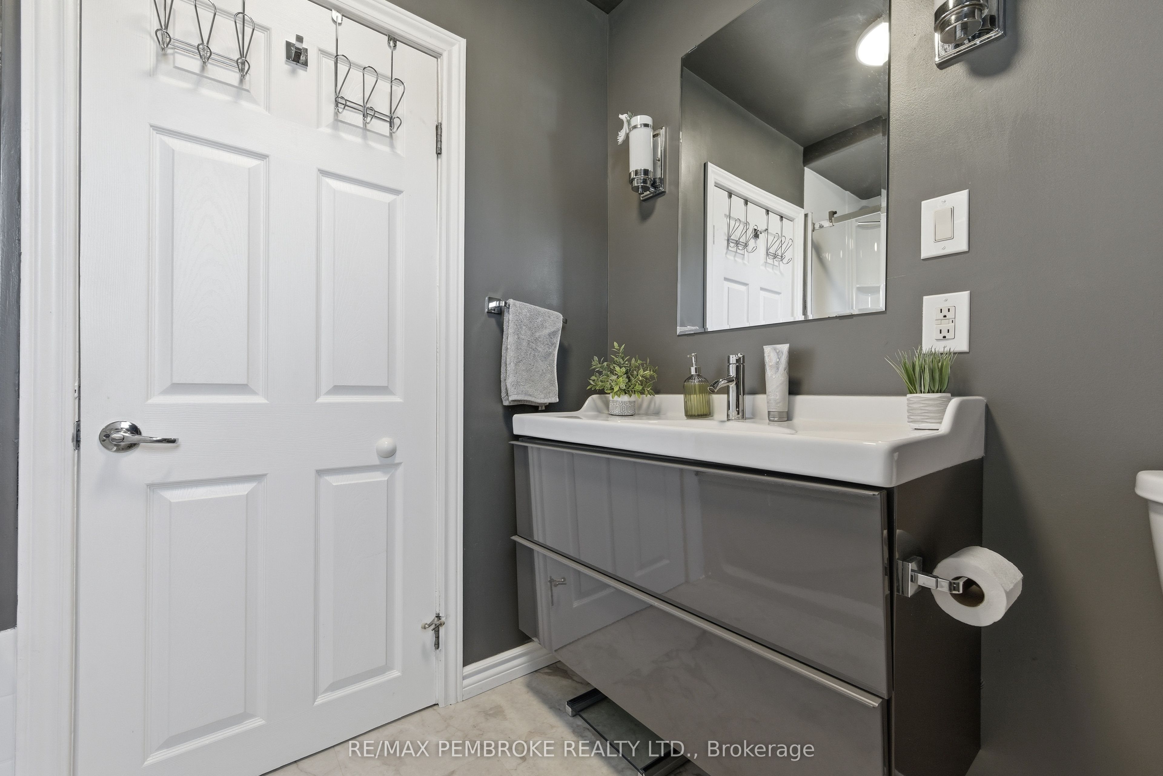 1793 Mill Street Property Photo 16