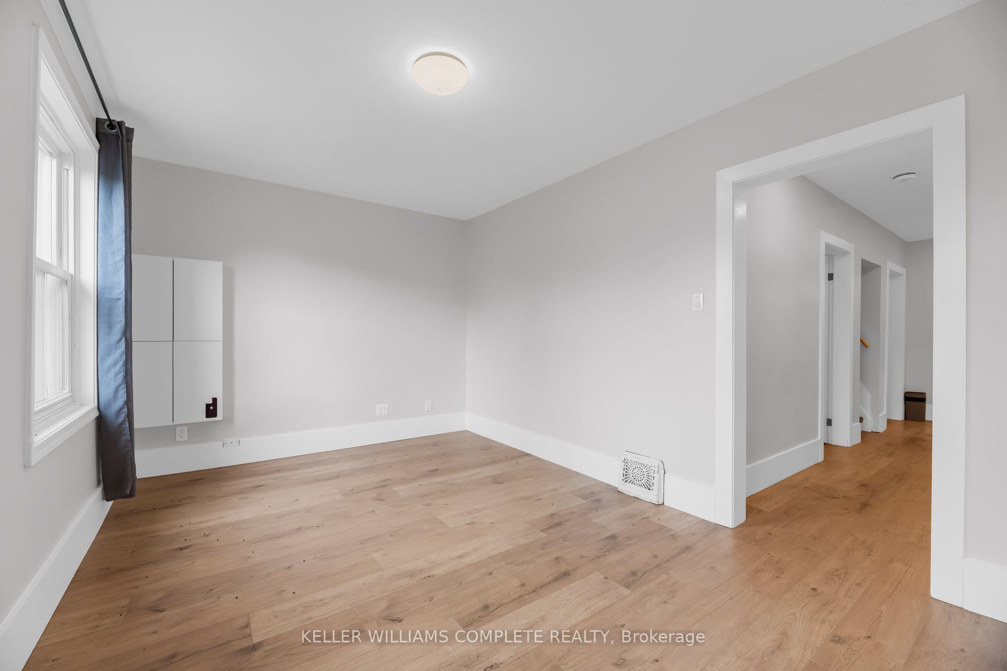 199 Balmoral Ave N Property Photo 10