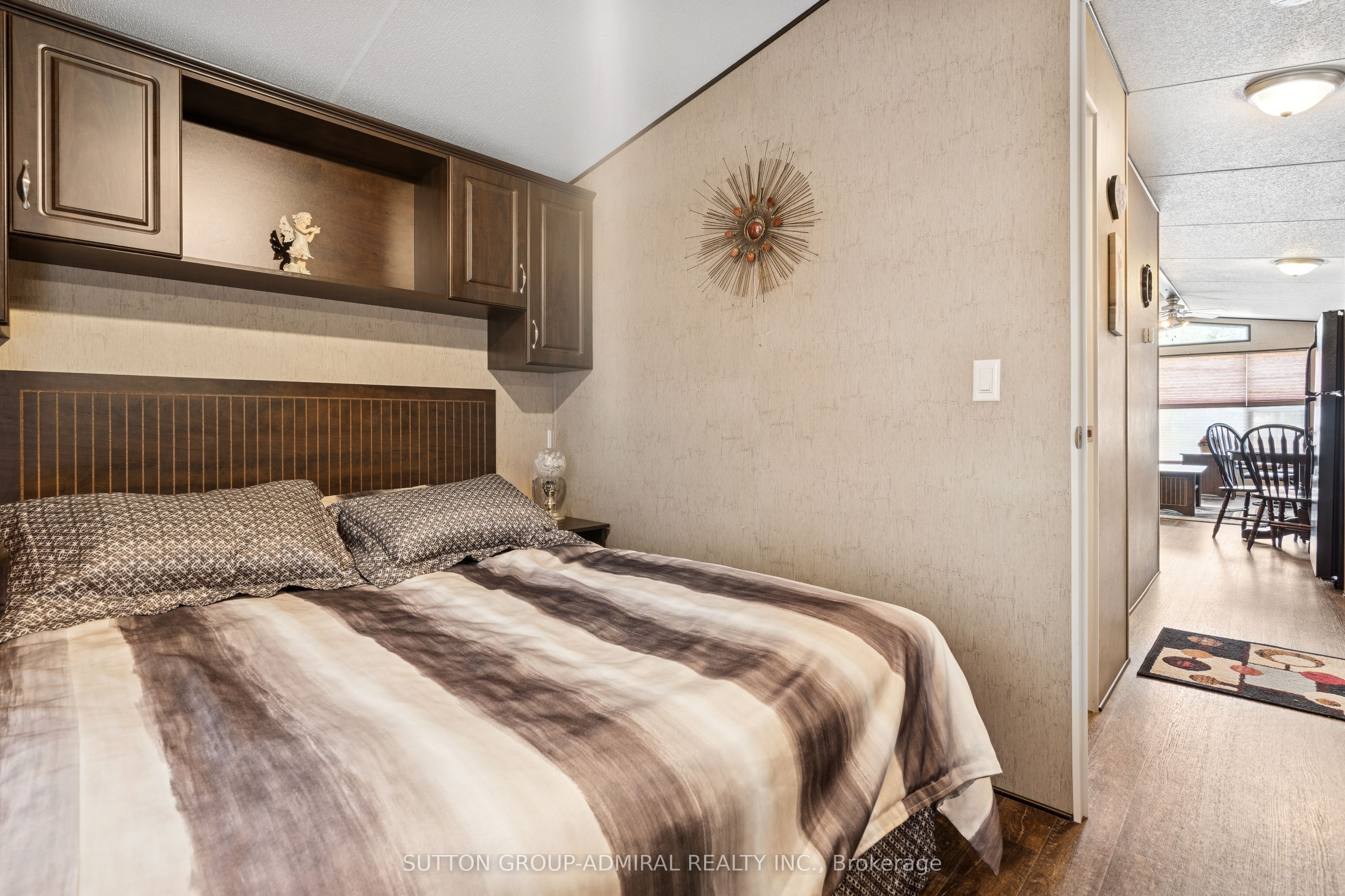 1082 Shamrock Marina Rd Property Photo 9