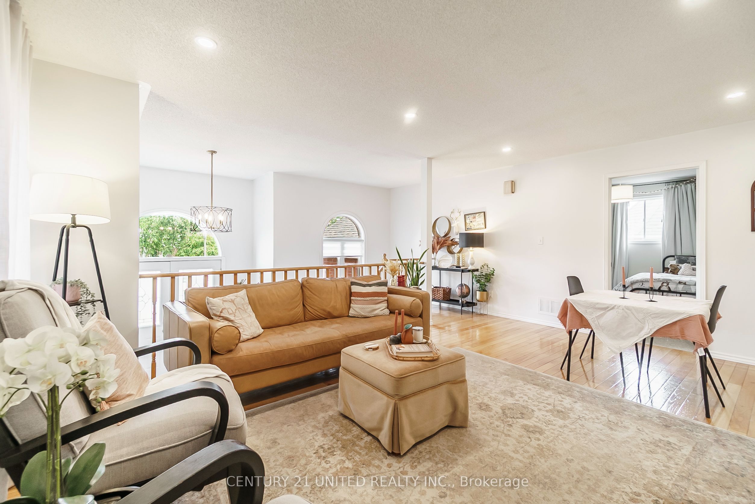 1455 Glenforest Crescent Property Photo 11