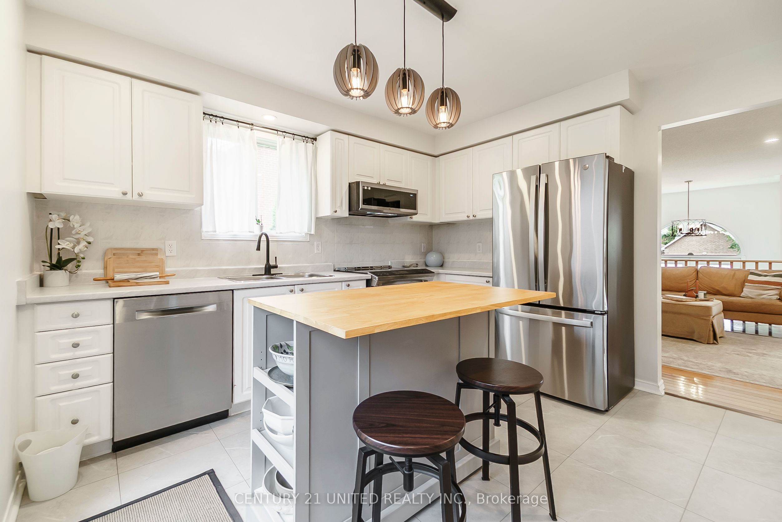 1455 Glenforest Crescent Property Photo 16