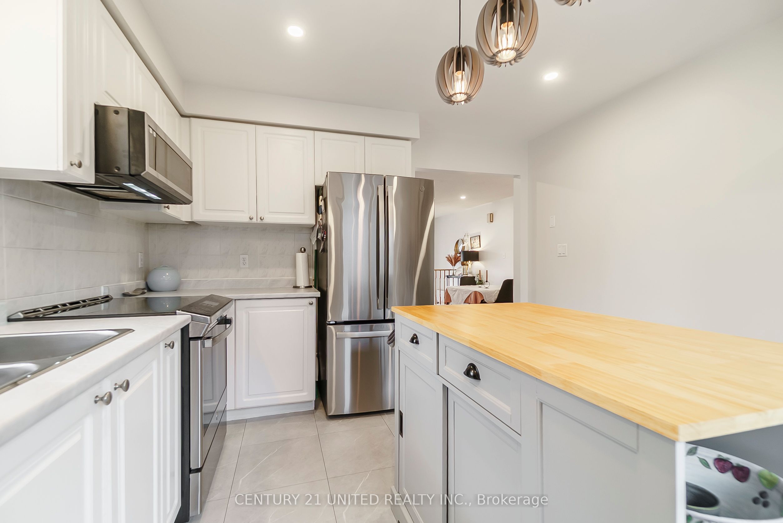 1455 Glenforest Crescent Property Photo 17