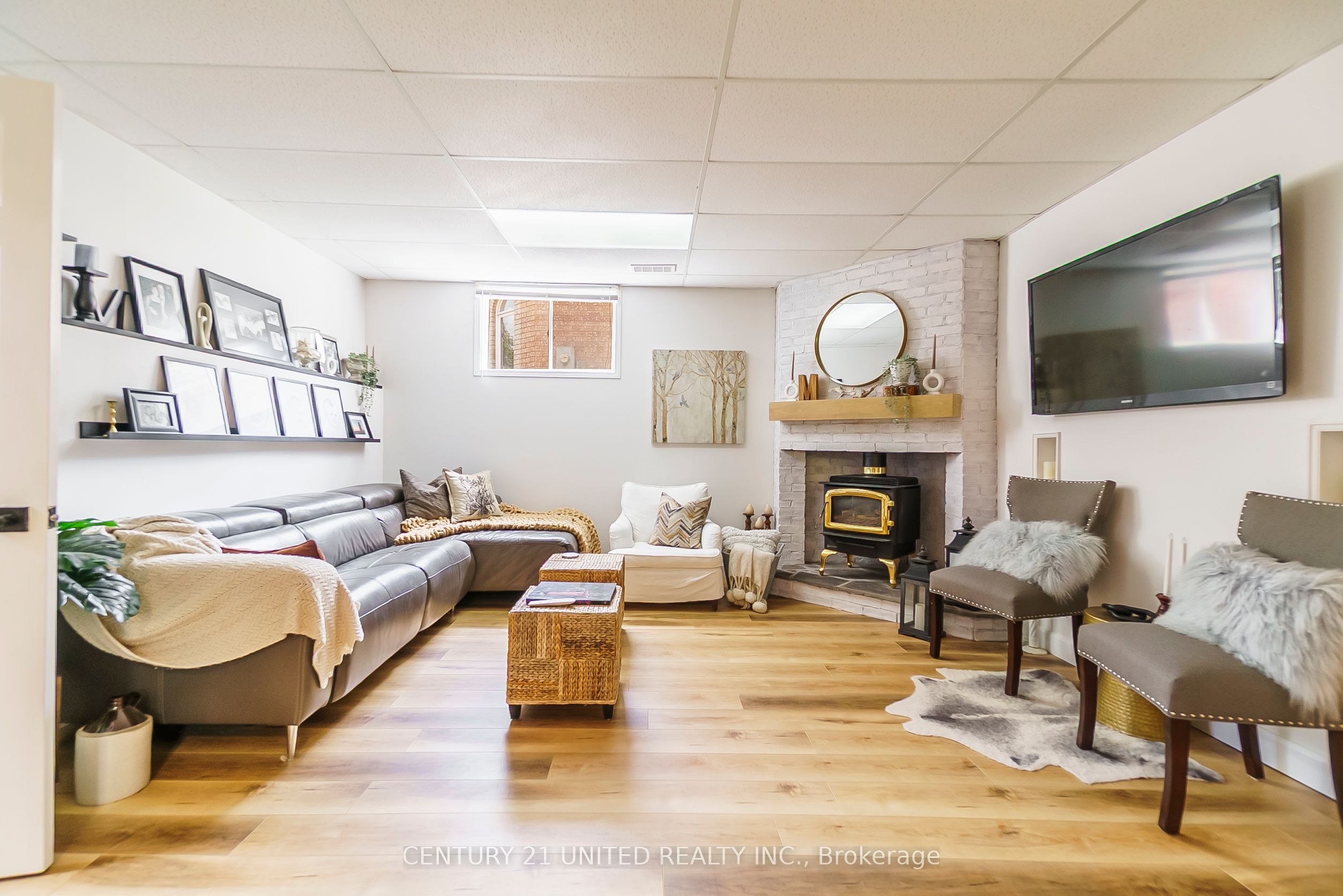 1455 Glenforest Crescent Property Photo 34