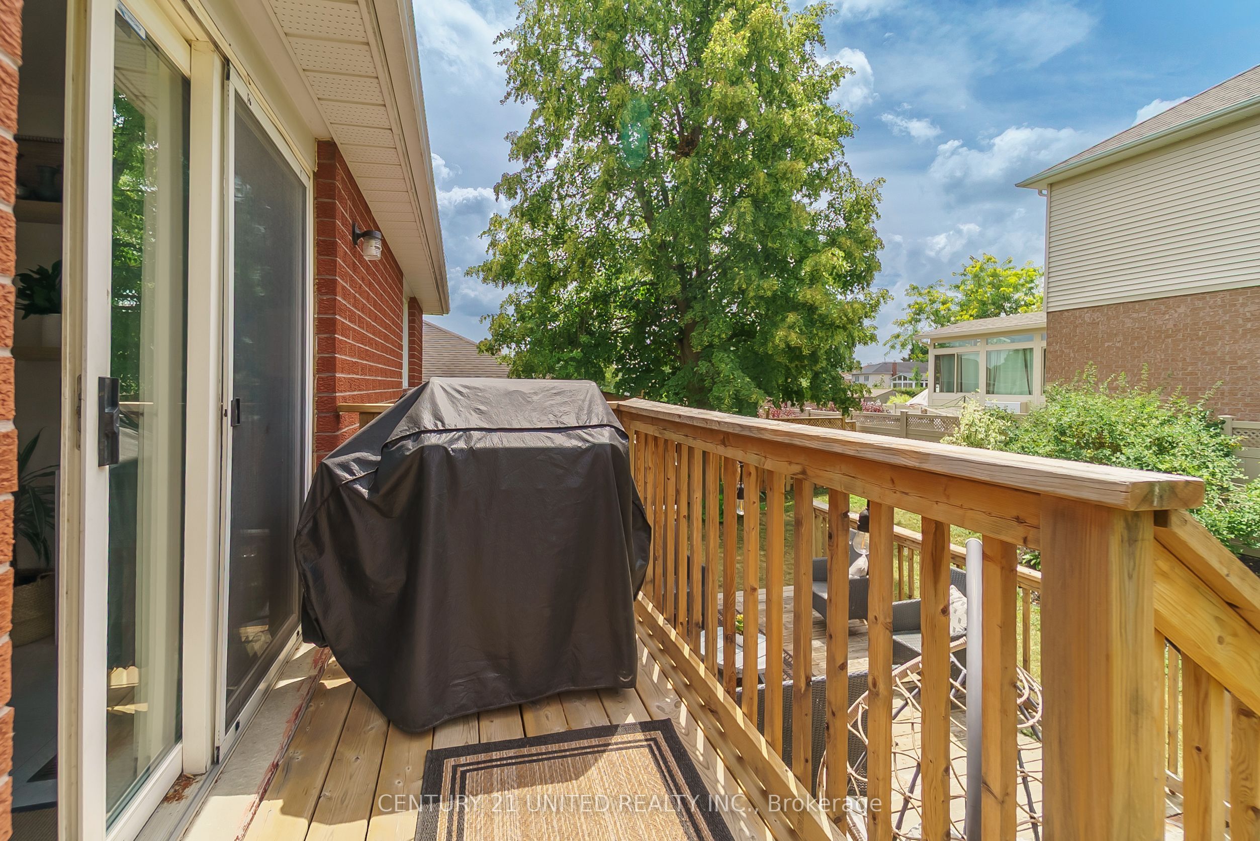 1455 Glenforest Crescent Property Photo 39