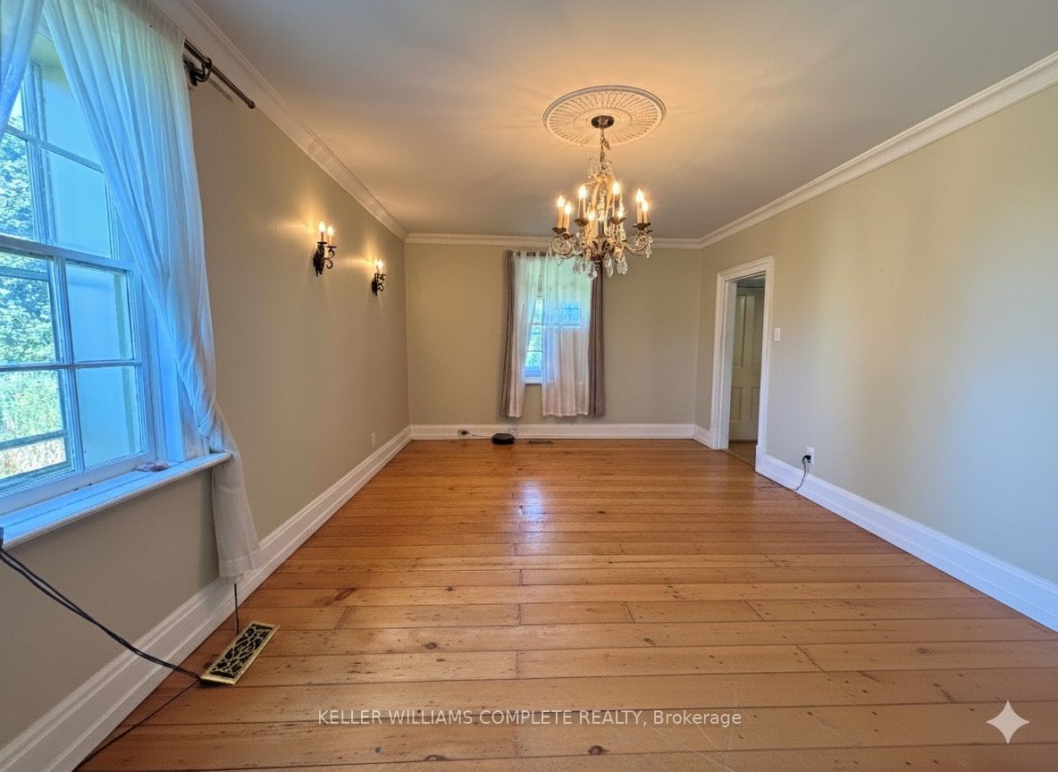 6981 Forestell Rd Property Photo 8