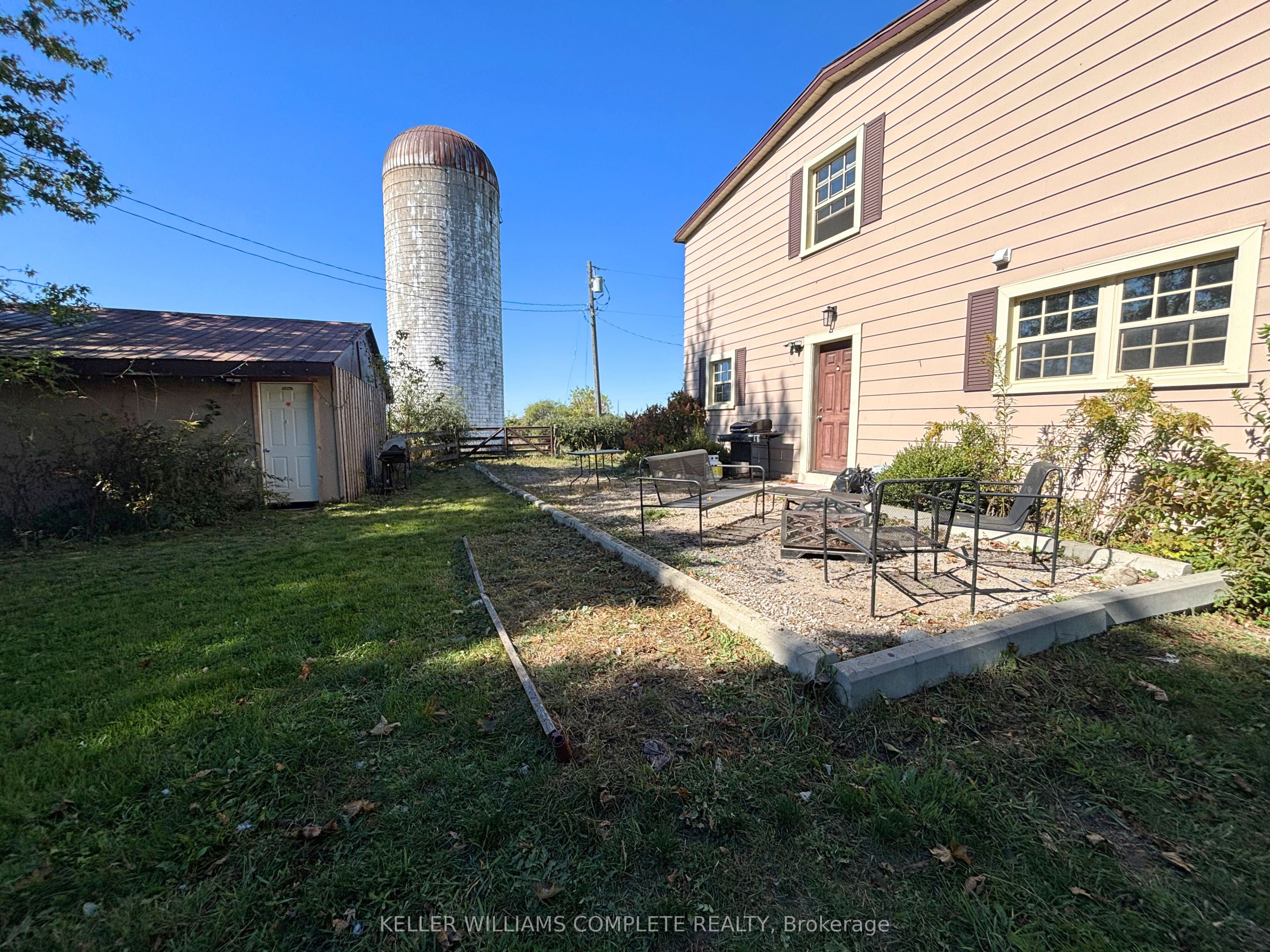 6981 Forestell Rd Property Photo 27