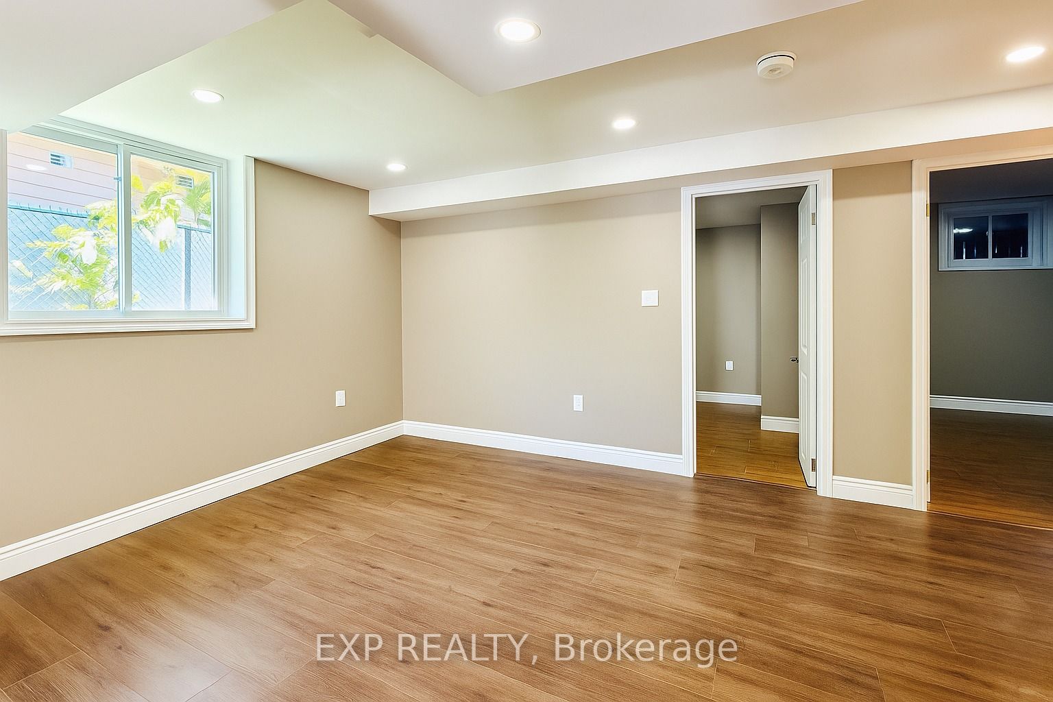 96 Timberlane Crescent Lower Property Photo 7