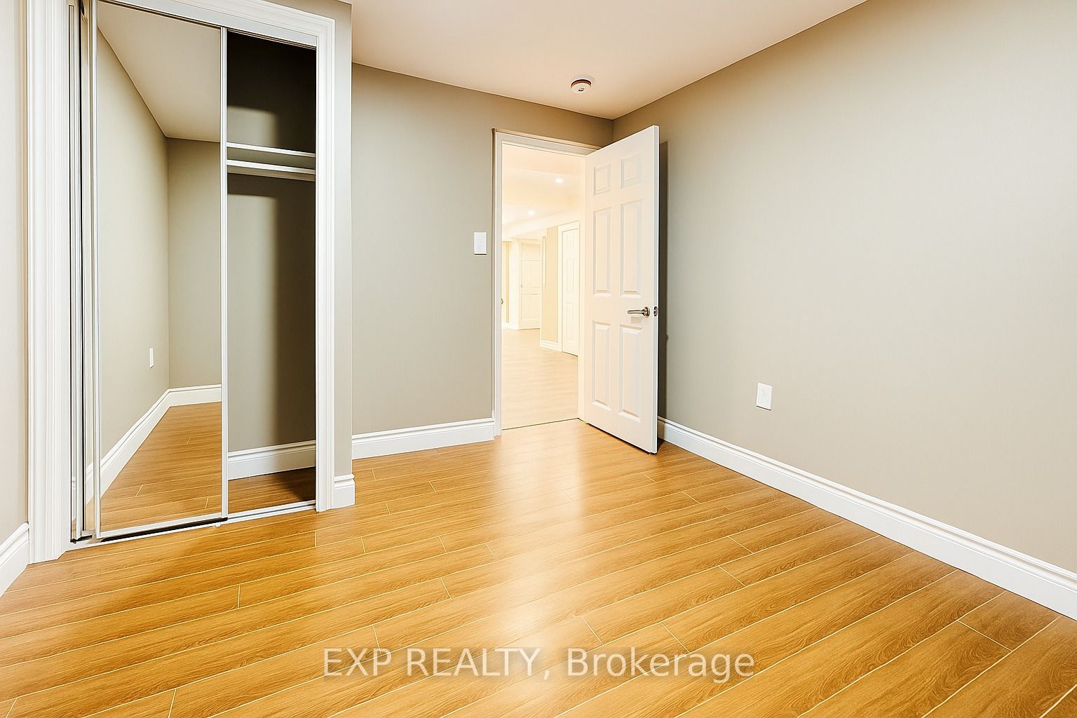 96 Timberlane Crescent Lower Property Photo 10