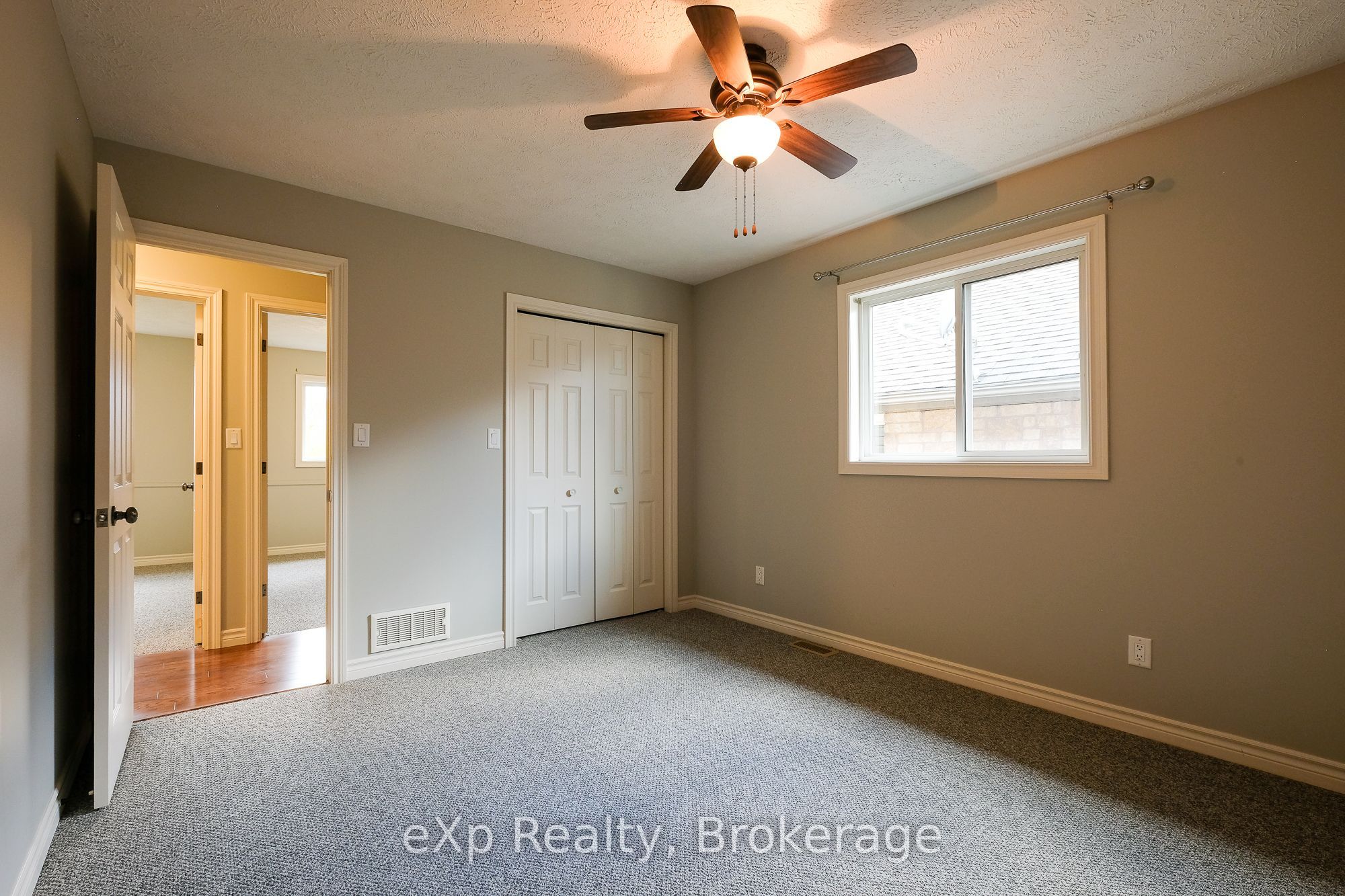 823 23rd St E Property Photo 16