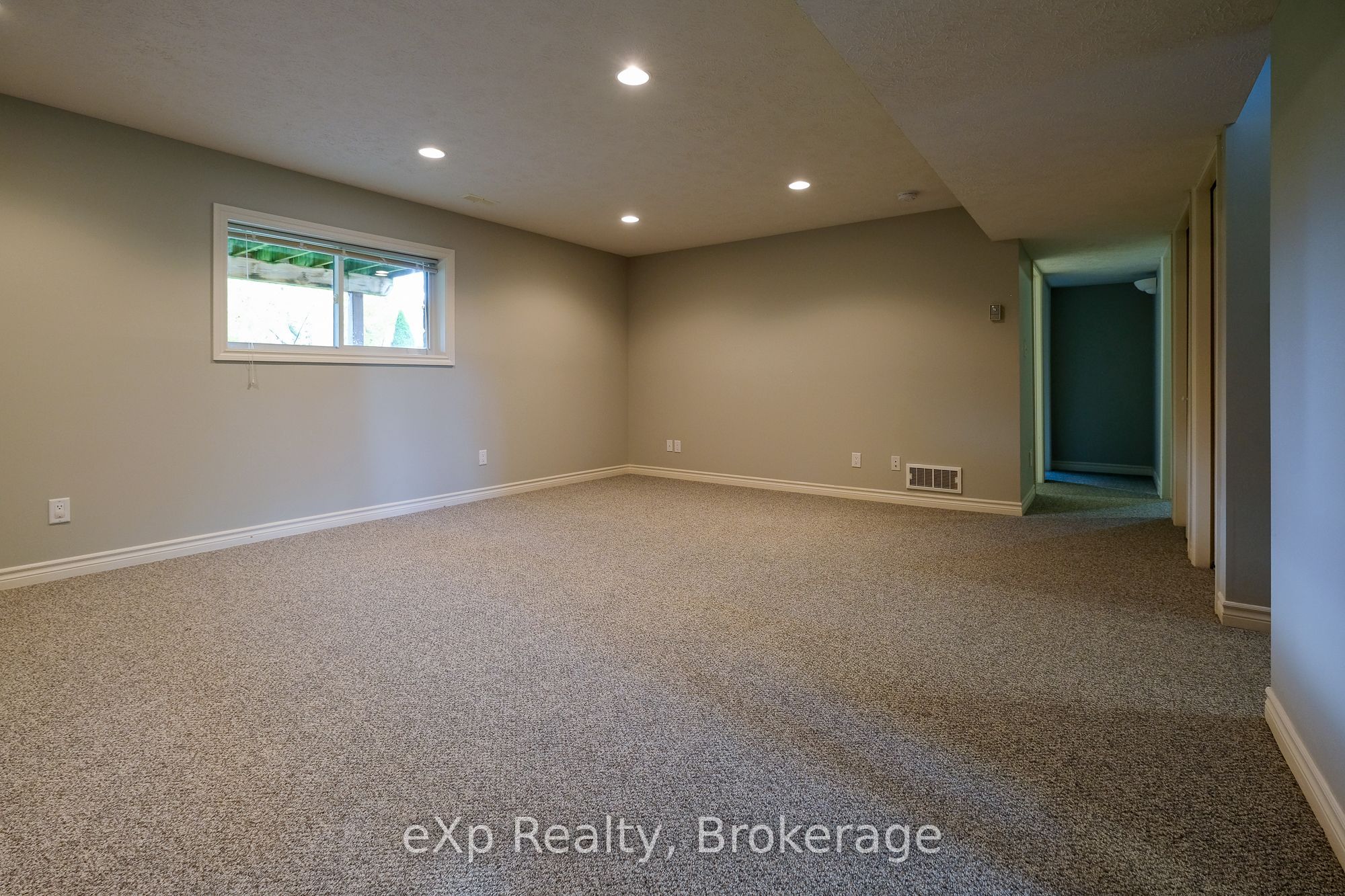 823 23rd St E Property Photo 21