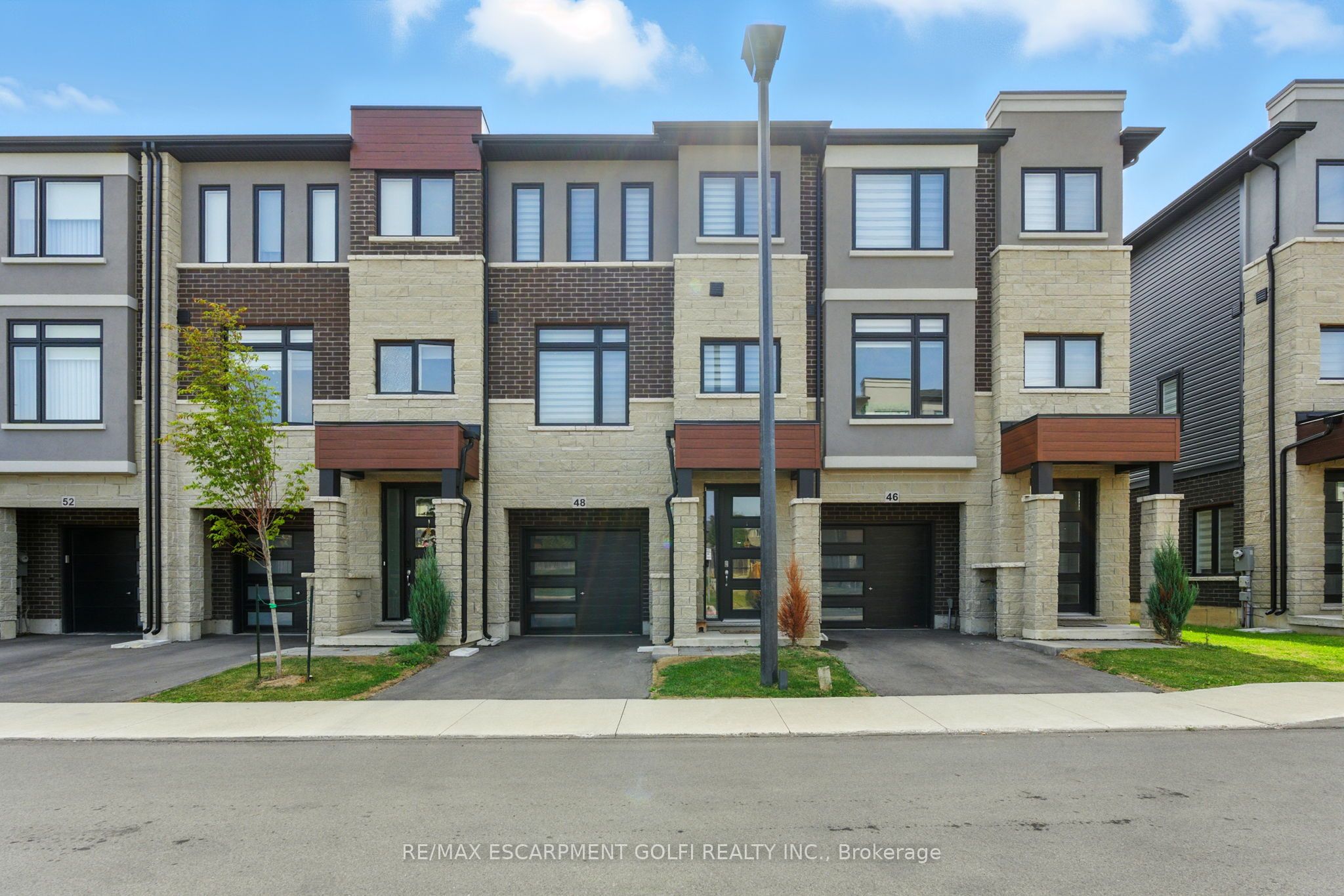 48 Capstone Ln Property Photo 1