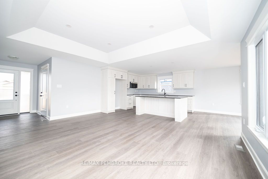 22 Doran Rd Property Photo 1