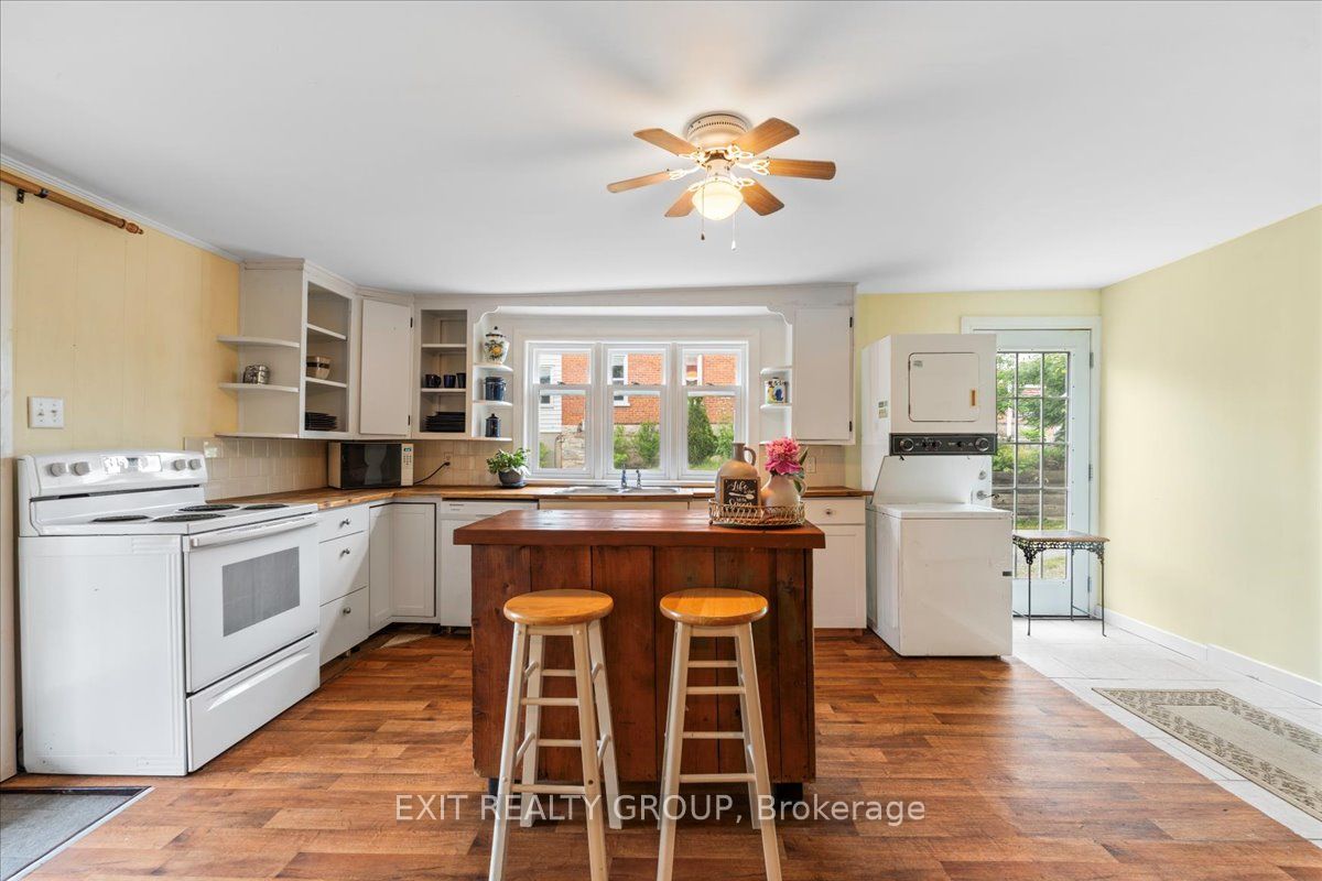 101 Durham St S Property Photo 7