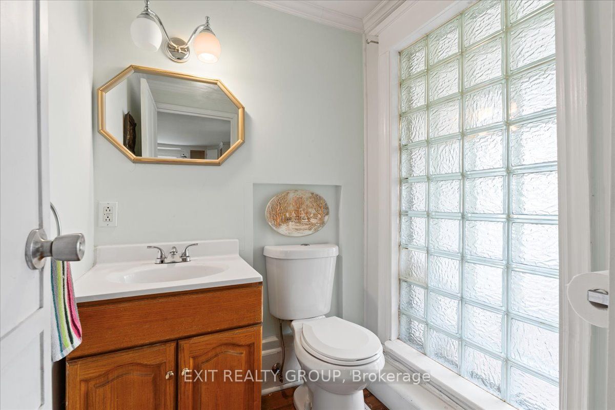 101 Durham St S Property Photo 12