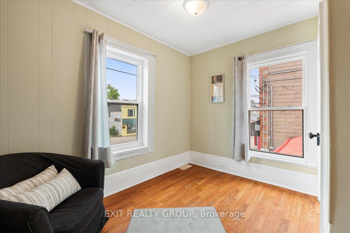 101 Durham St S Property Photo 23