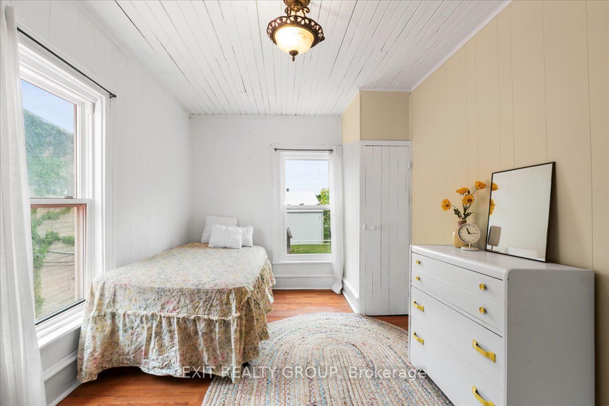 101 Durham St S Property Photo 24