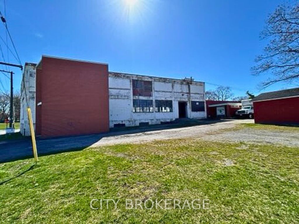 5059 Palmer Ave Property Photo 2