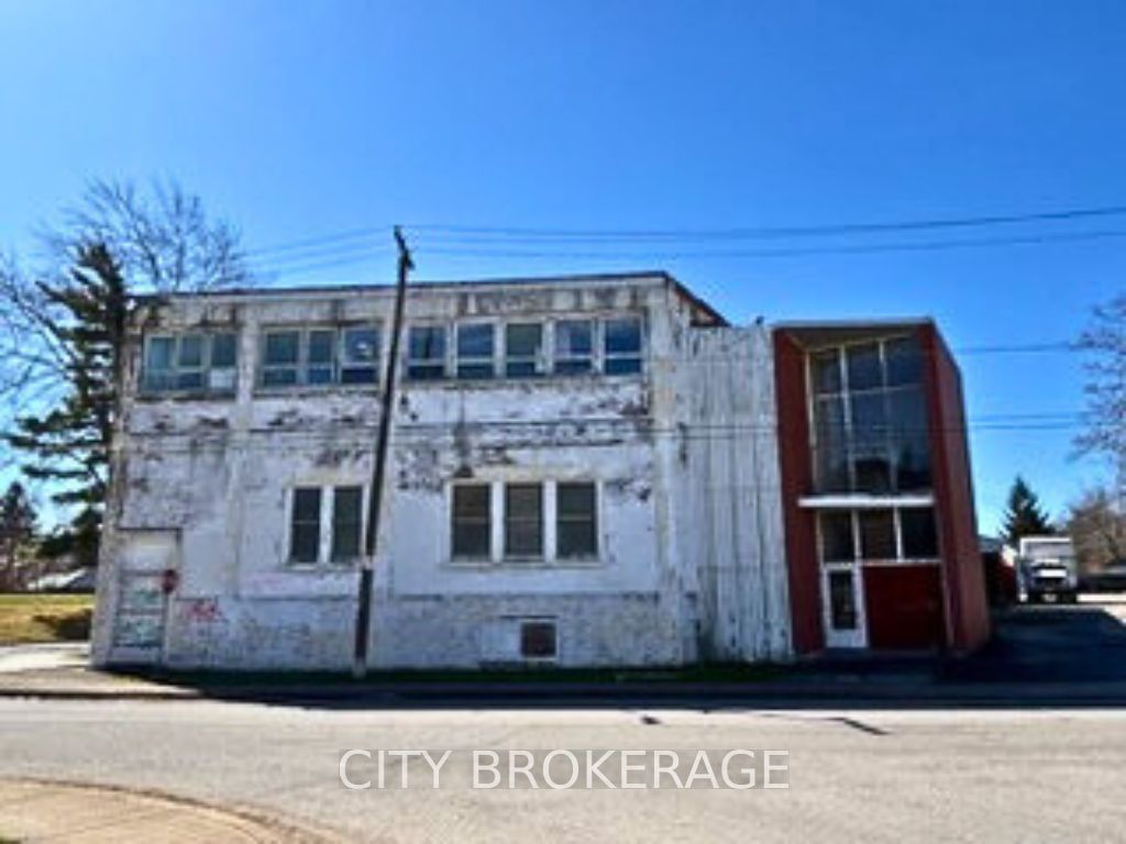 5059 Palmer Ave Property Photo 3