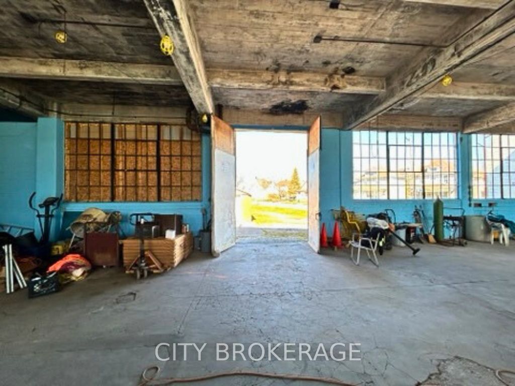 5059 Palmer Ave Property Photo 12