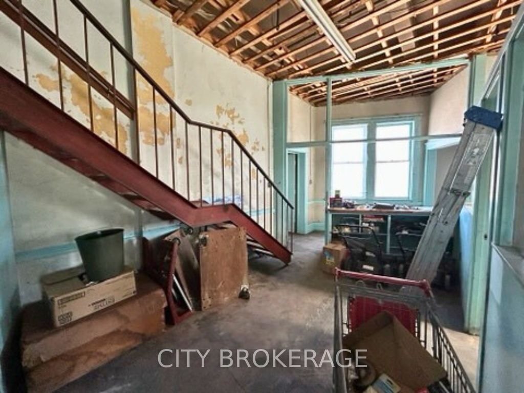 5059 Palmer Ave Property Photo 14