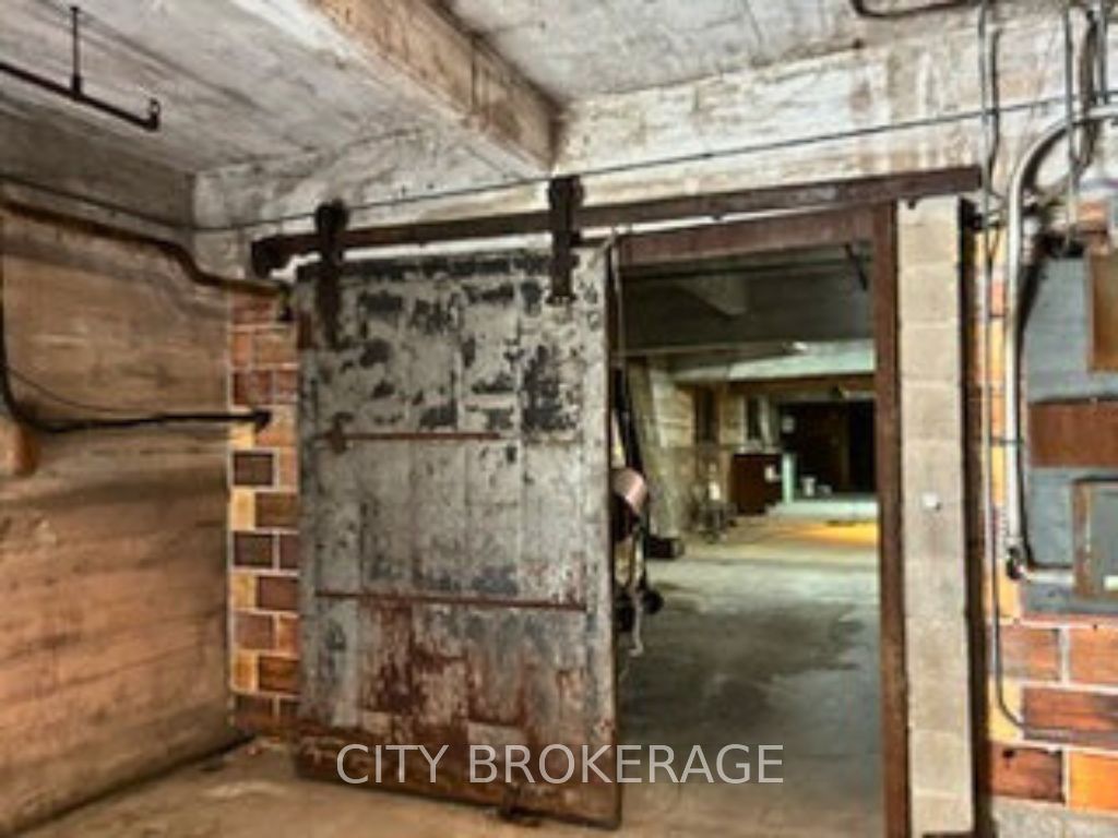 5059 Palmer Ave Property Photo 26