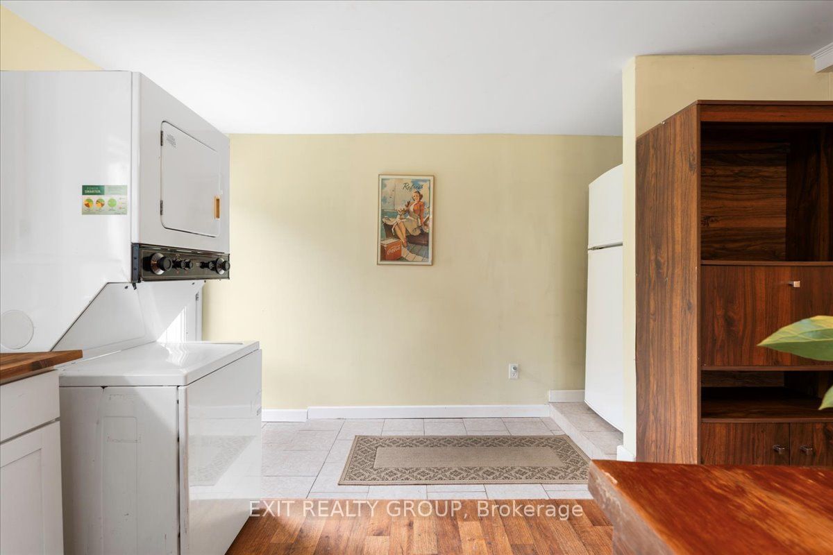 101 Durham St S Property Photo 6