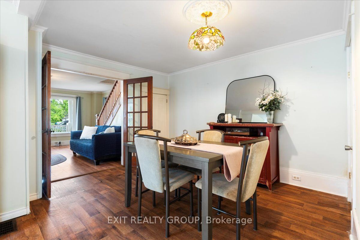 101 Durham St S Property Photo 10