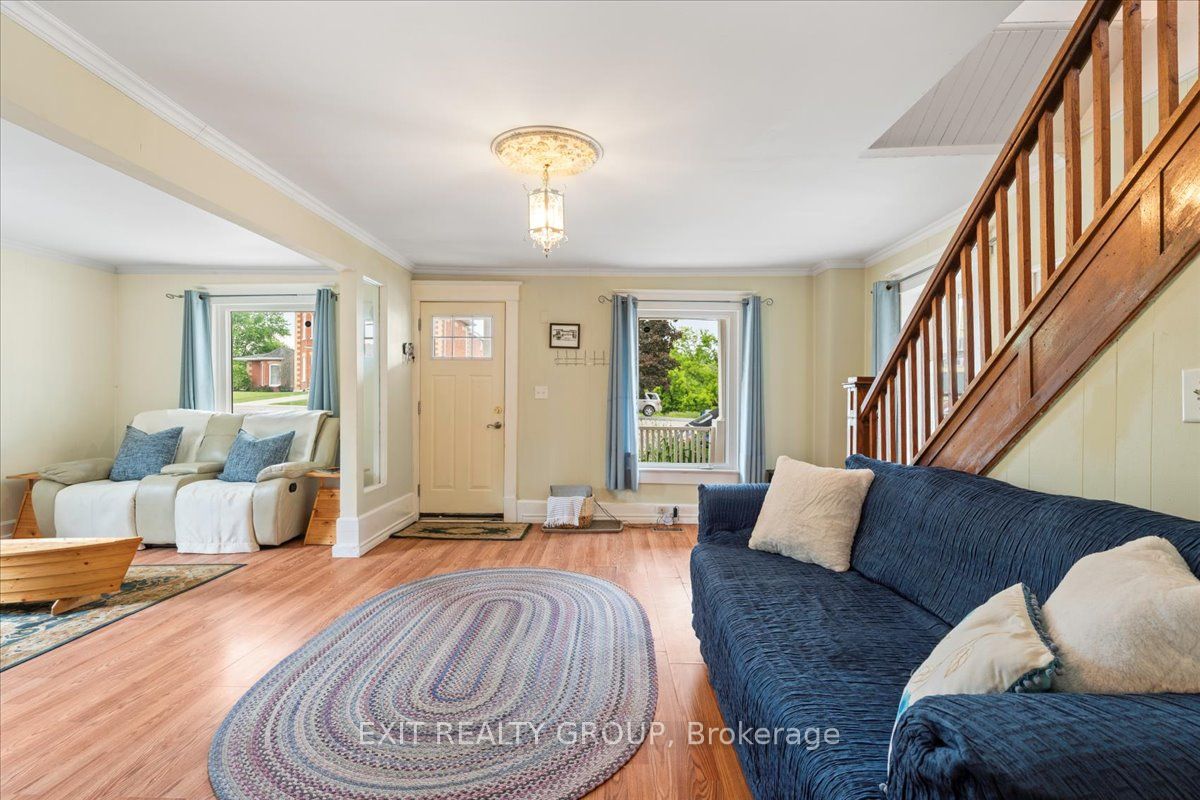 101 Durham St S Property Photo 13