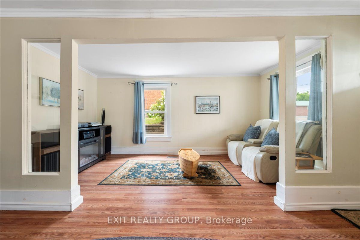 101 Durham St S Property Photo 15