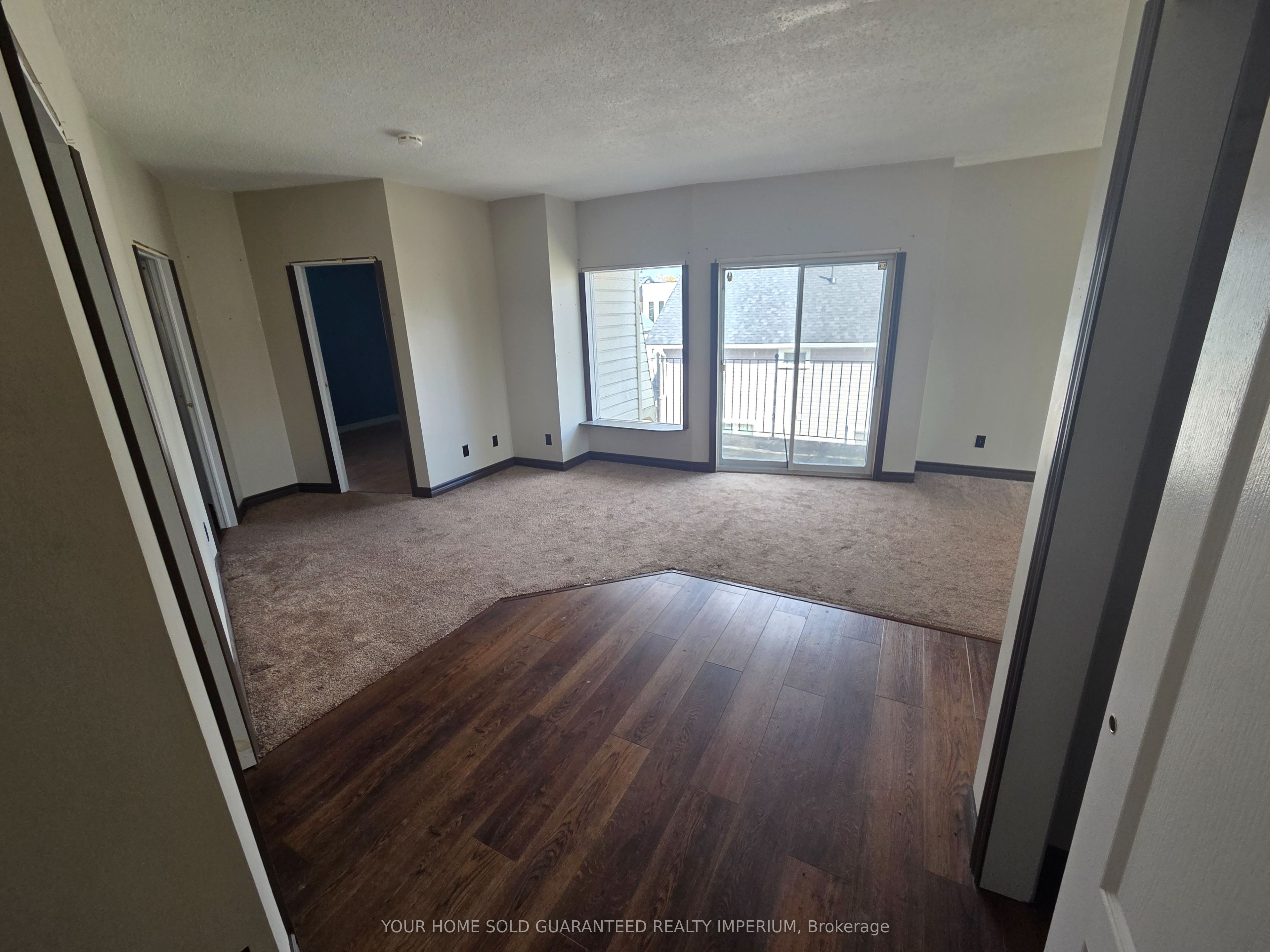 8 Wellington St Property Photo 3