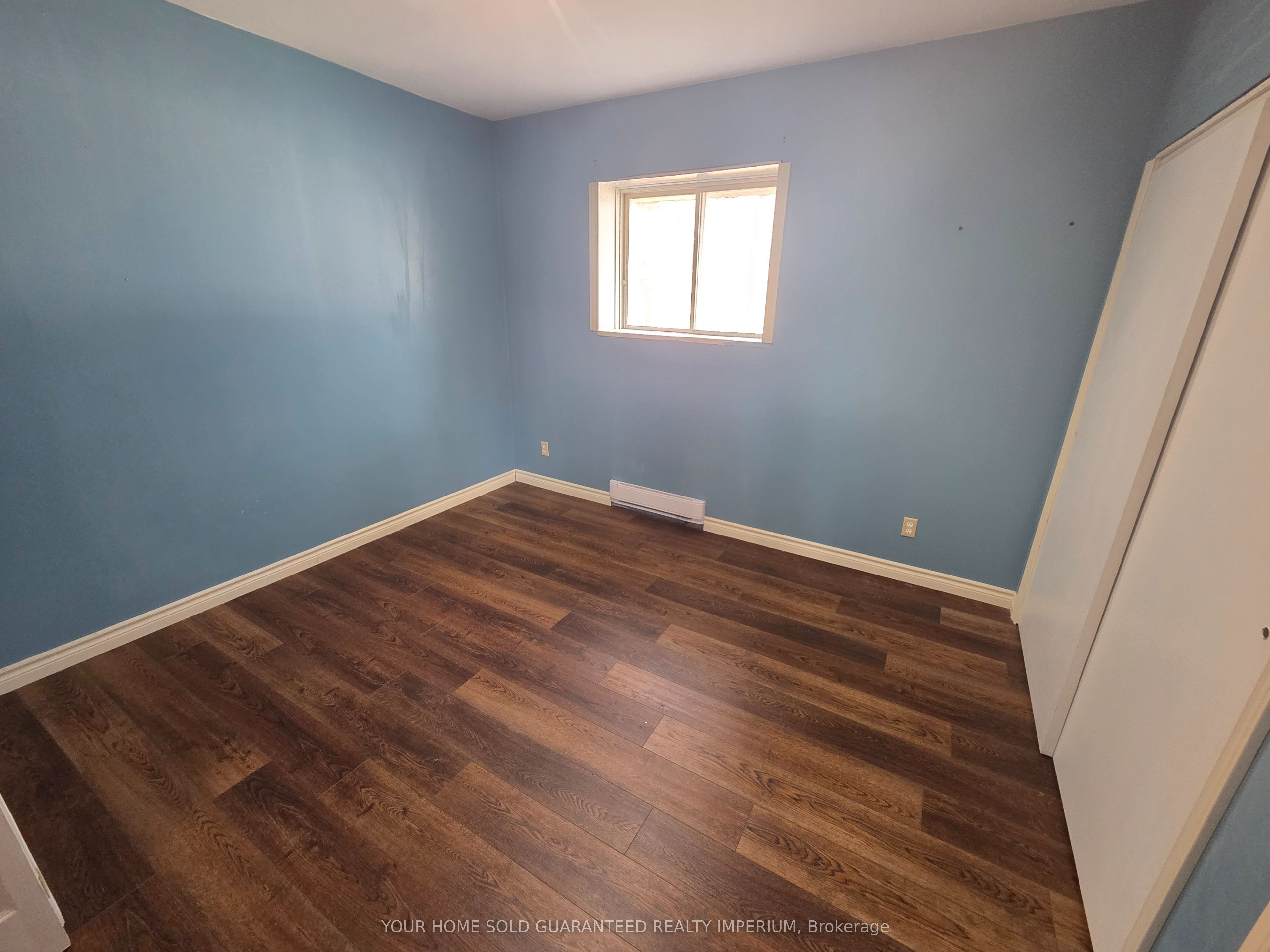 8 Wellington St Property Photo 7