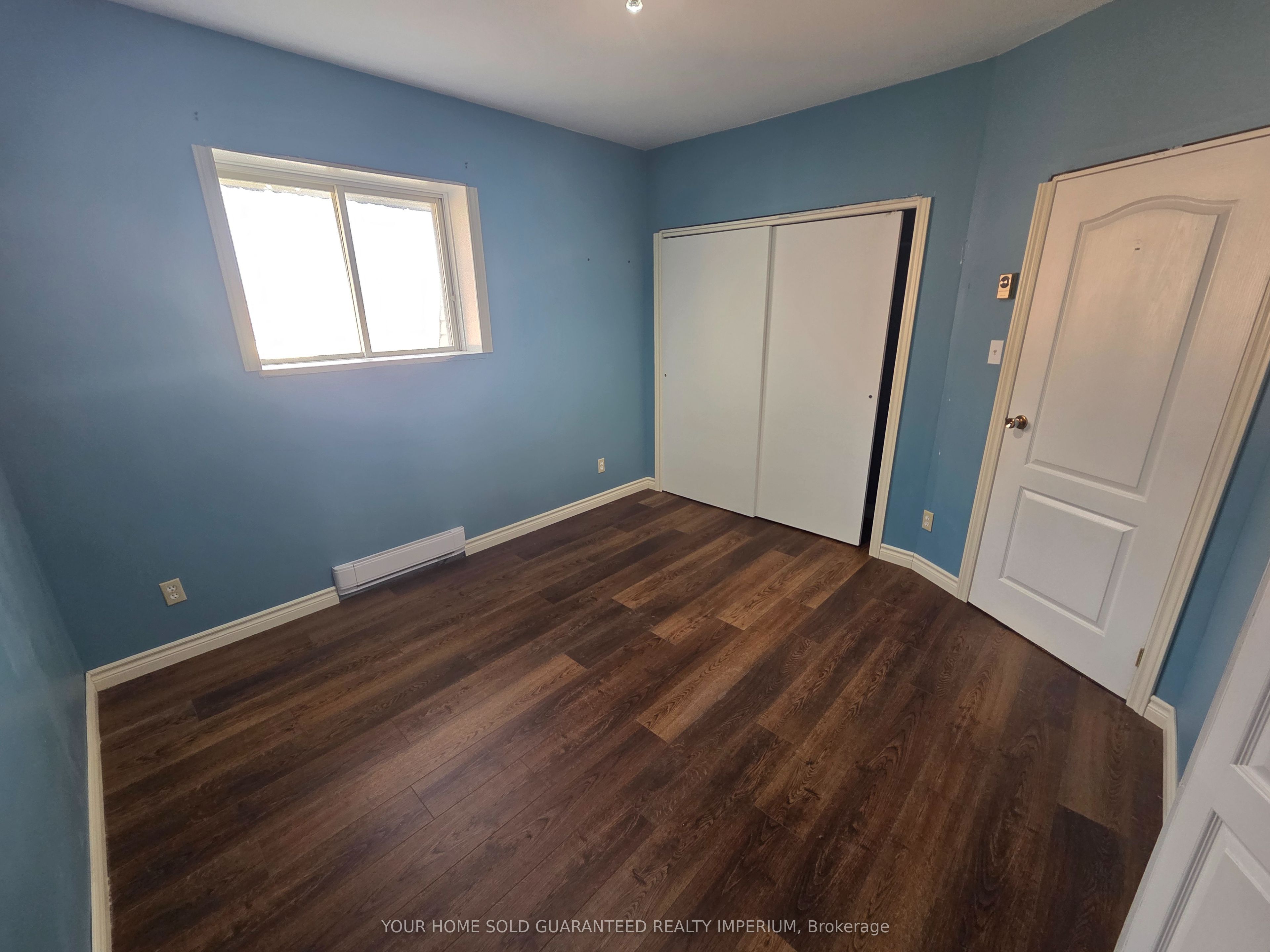 8 Wellington St Property Photo 9