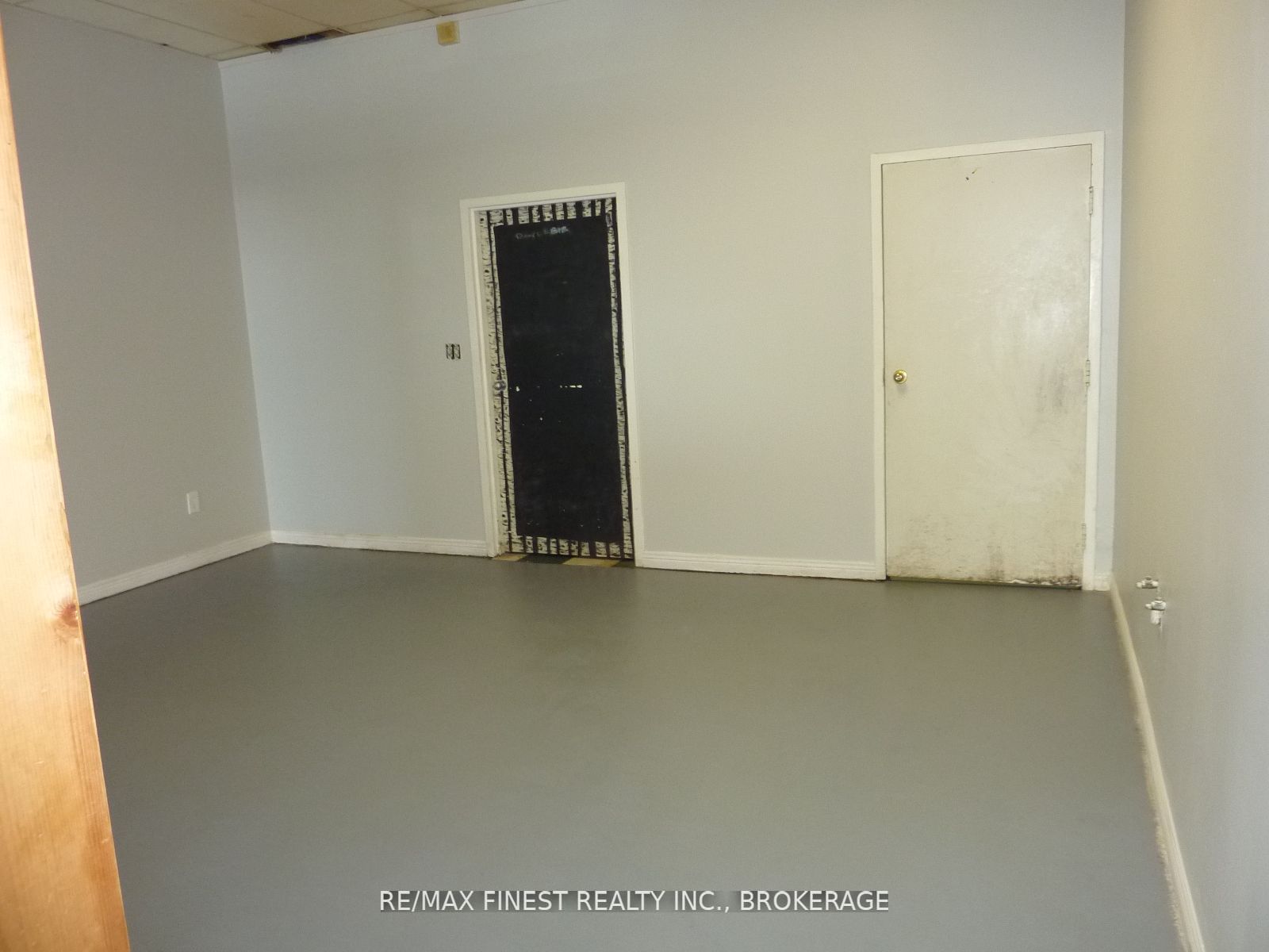 2 Dairy Ave Property Photo 8