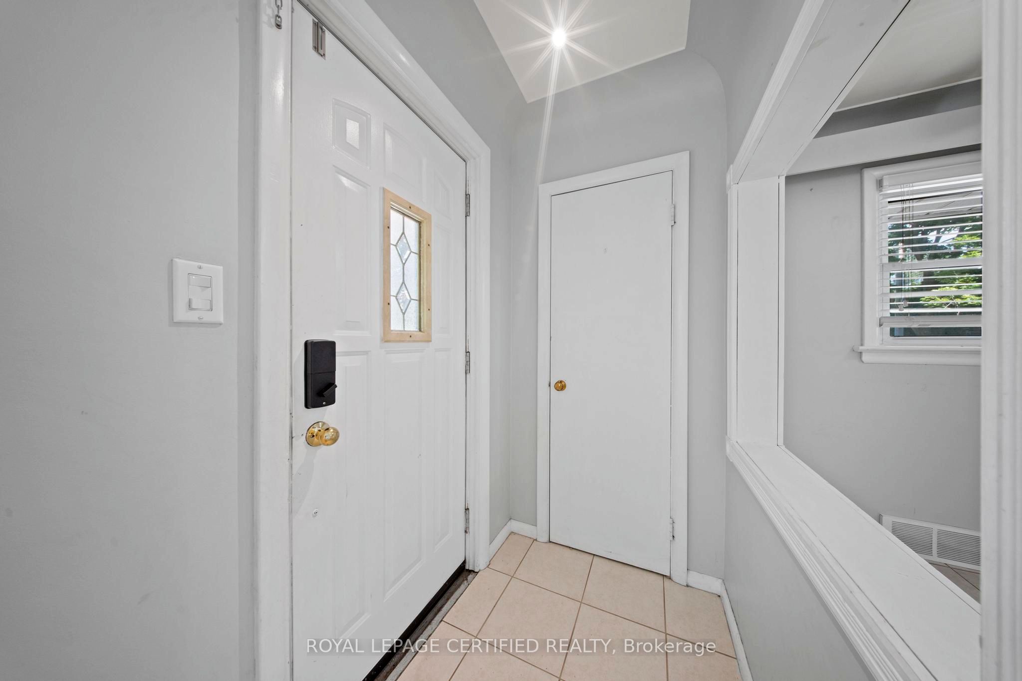 2504 Askin Avenue Property Photo 6