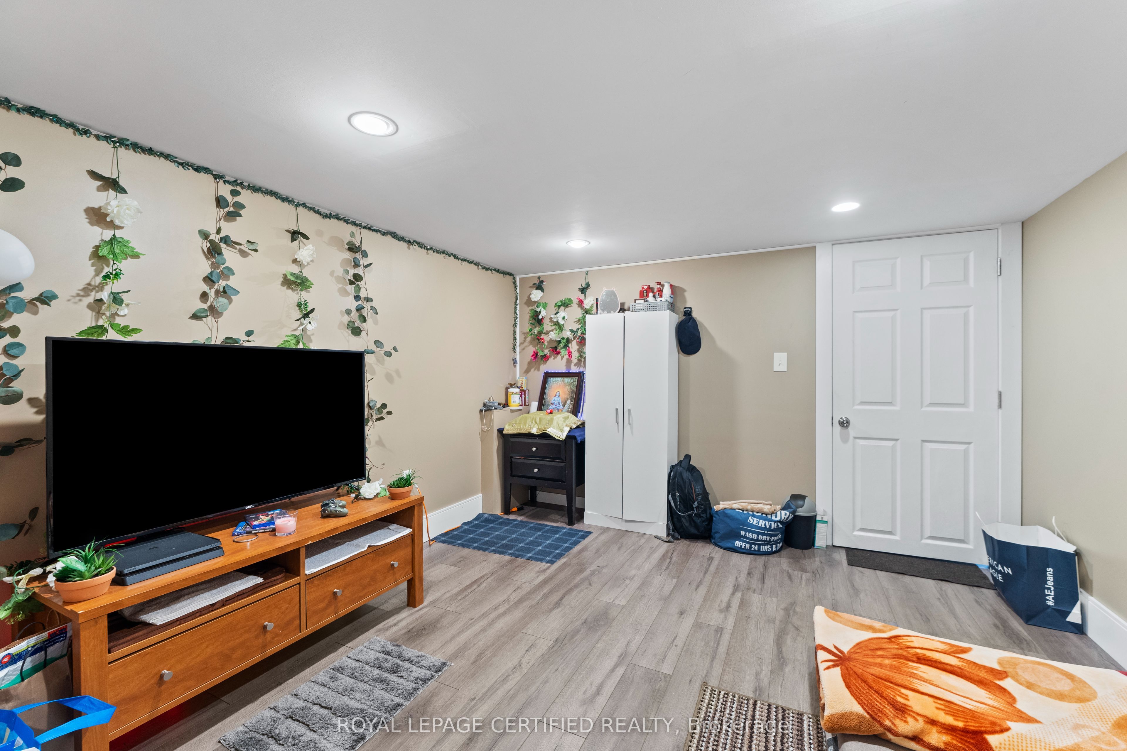 2504 Askin Avenue Property Photo 32