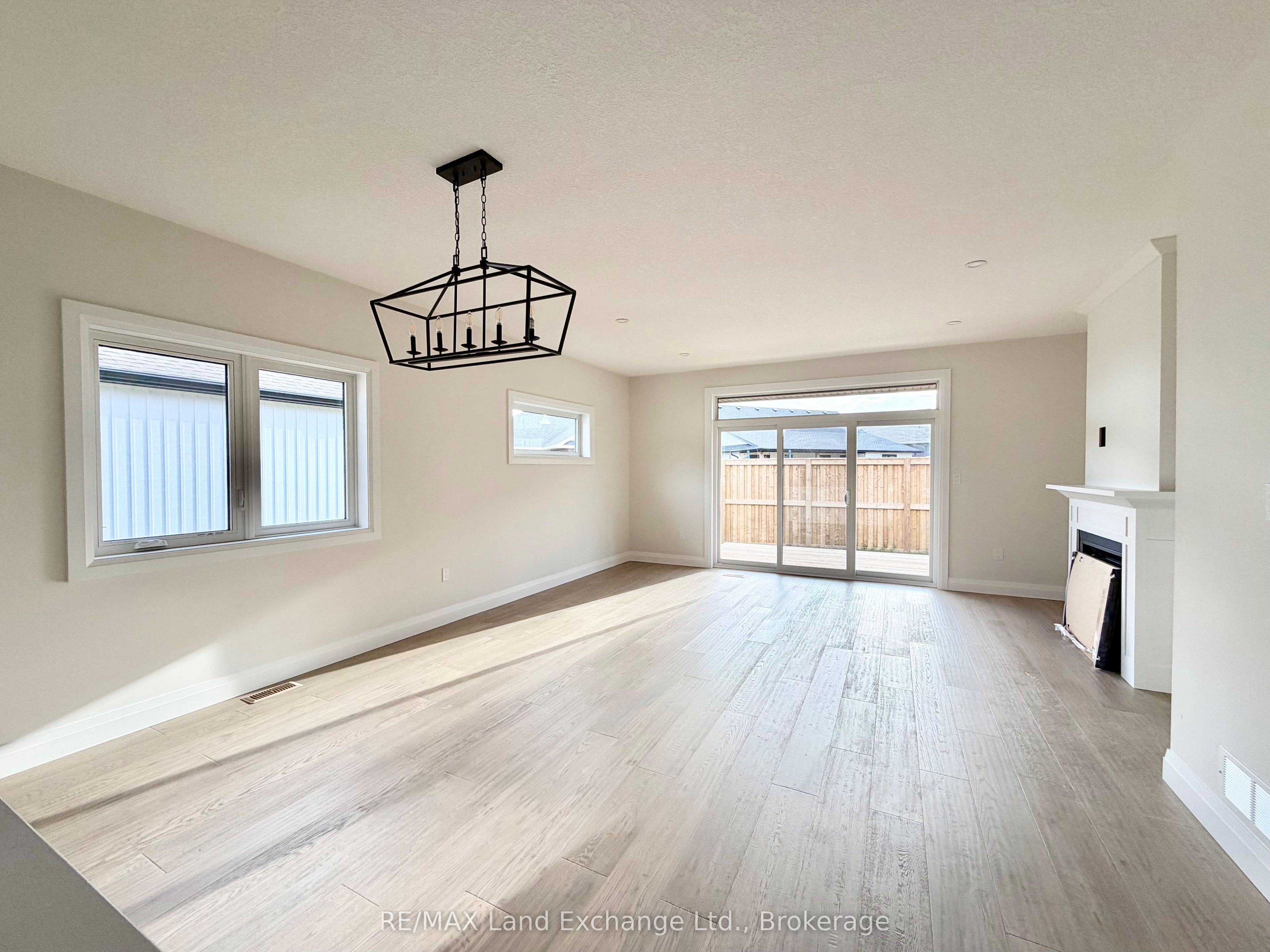 155 Westlinks Drive Property Photo 3