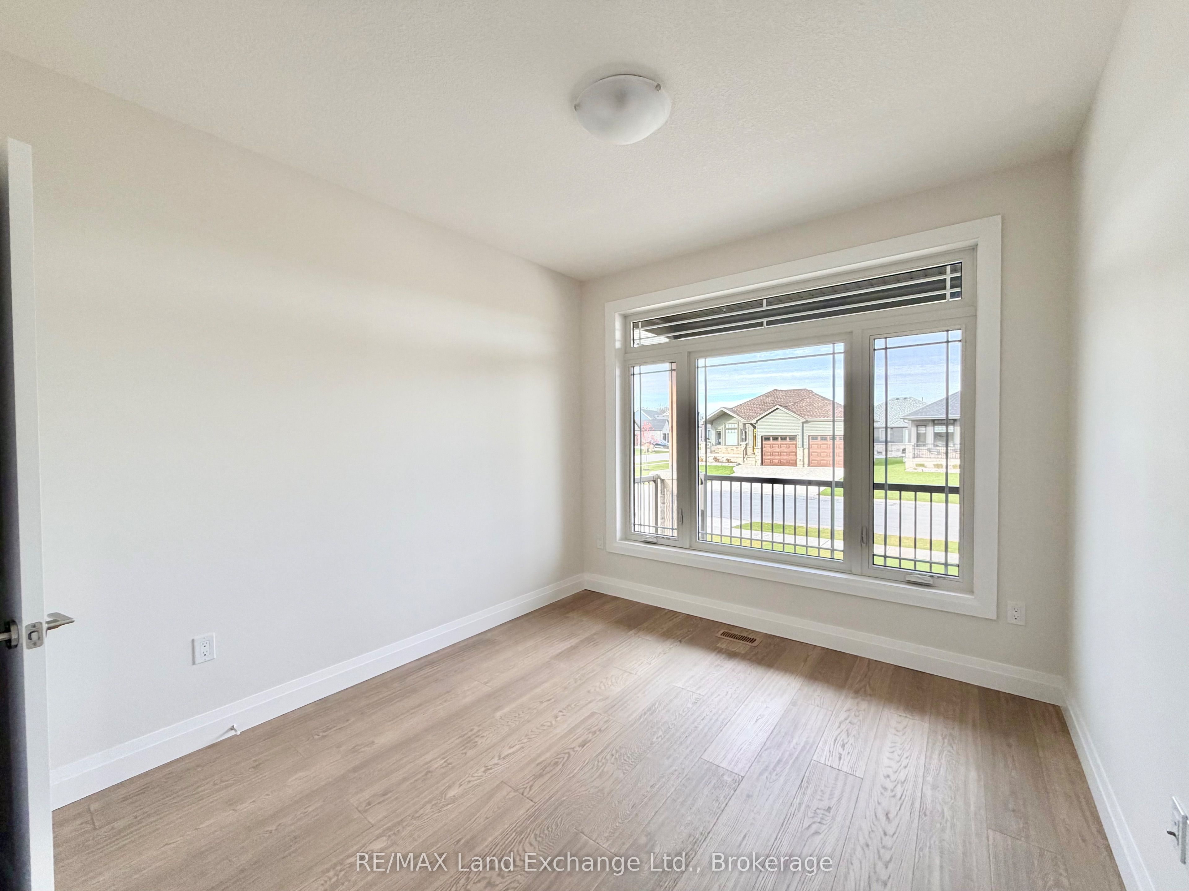 155 Westlinks Drive Property Photo 5