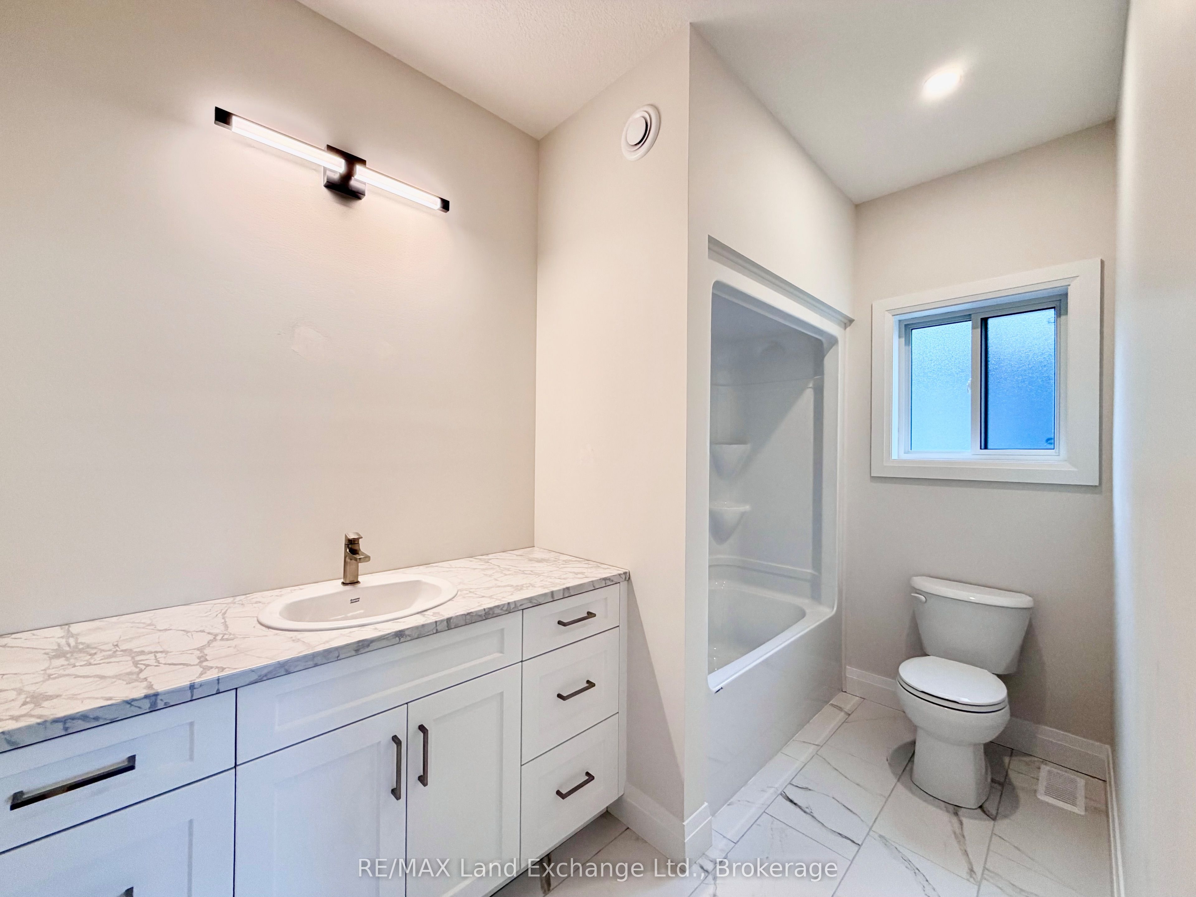 155 Westlinks Drive Property Photo 6