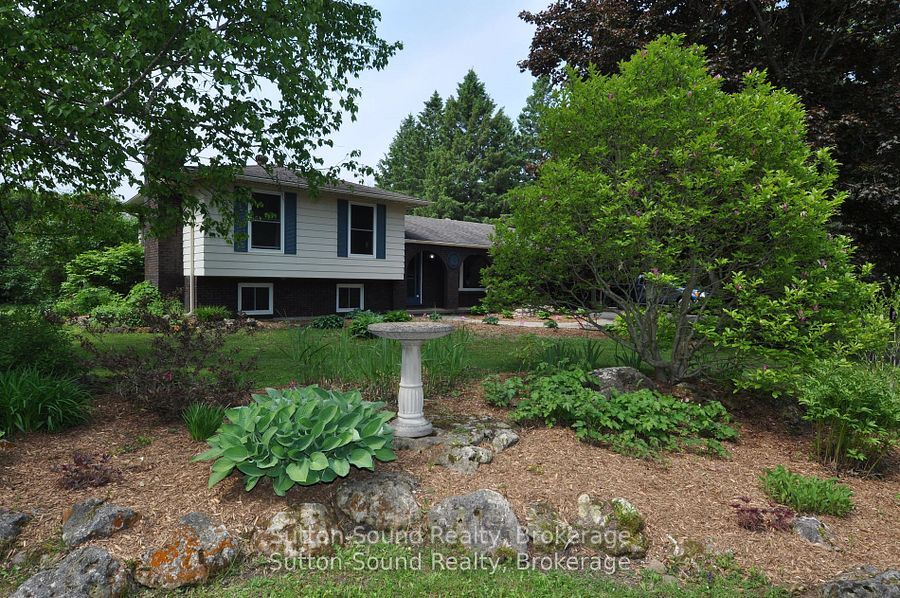 719139 Hwy 6 Property Photo 1