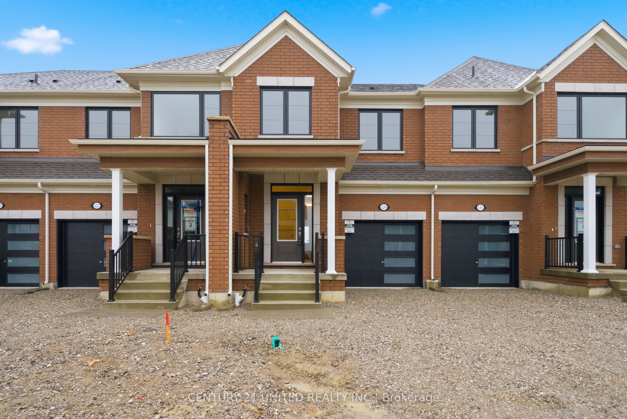 129 Sanderson Drive Property Photo 1