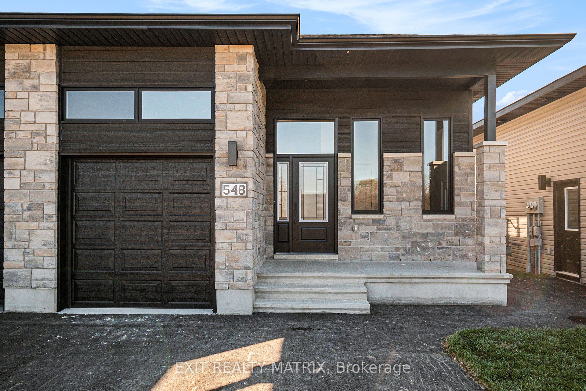 548 Regina Street Property Photo 1