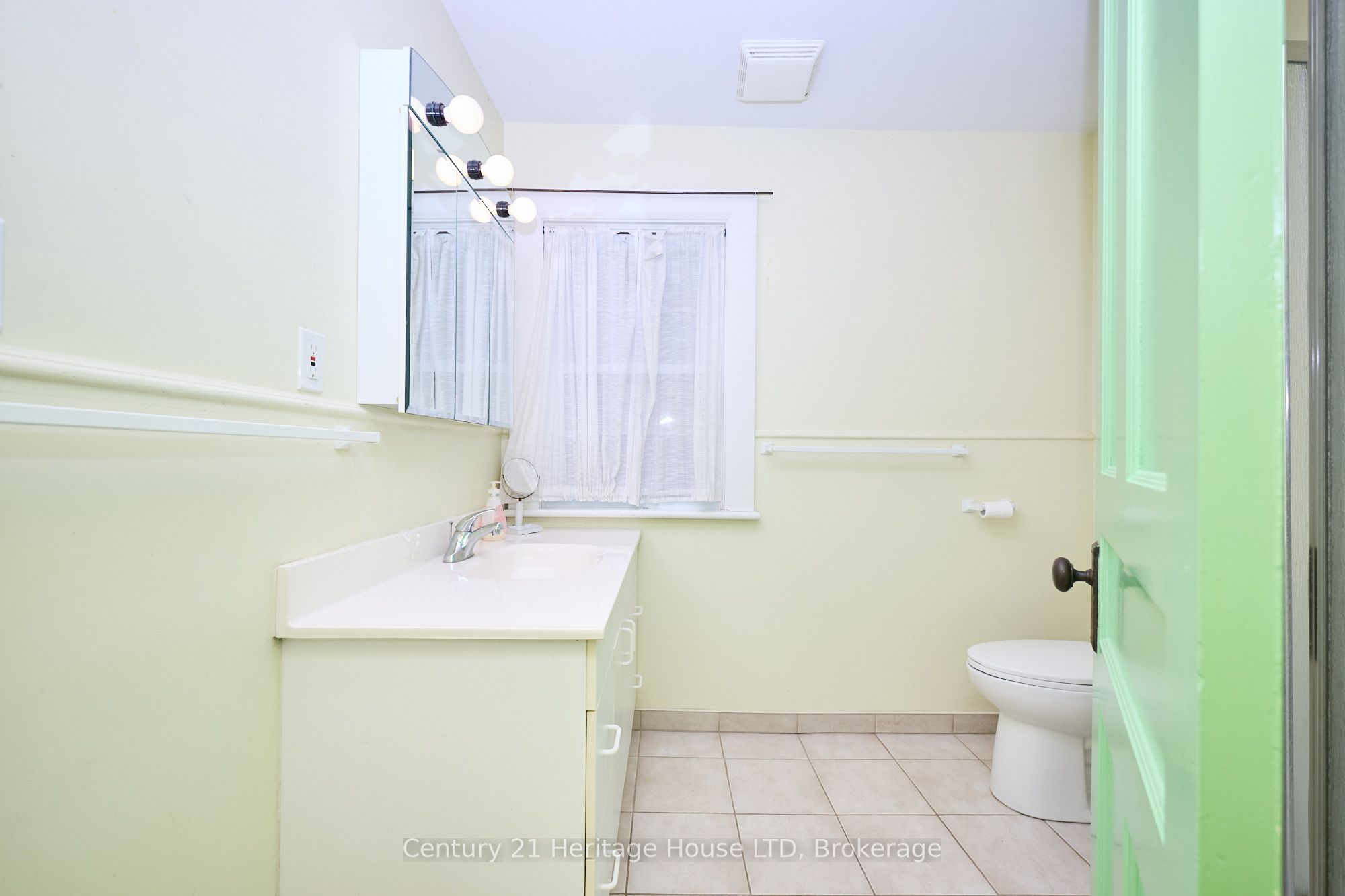 1033 Firelane 1 Road Property Photo 25