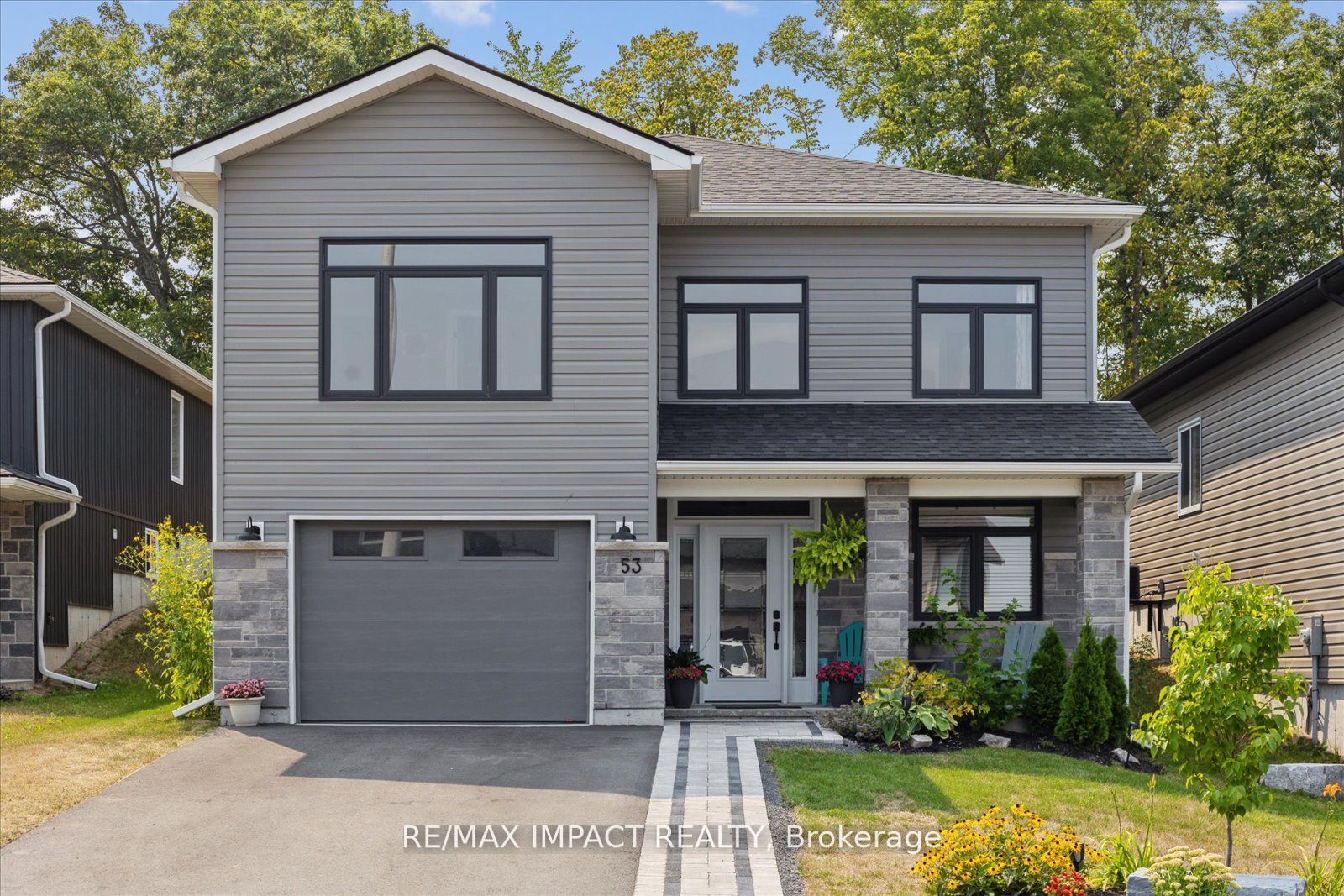 53 Meagan Ln Property Photo 1