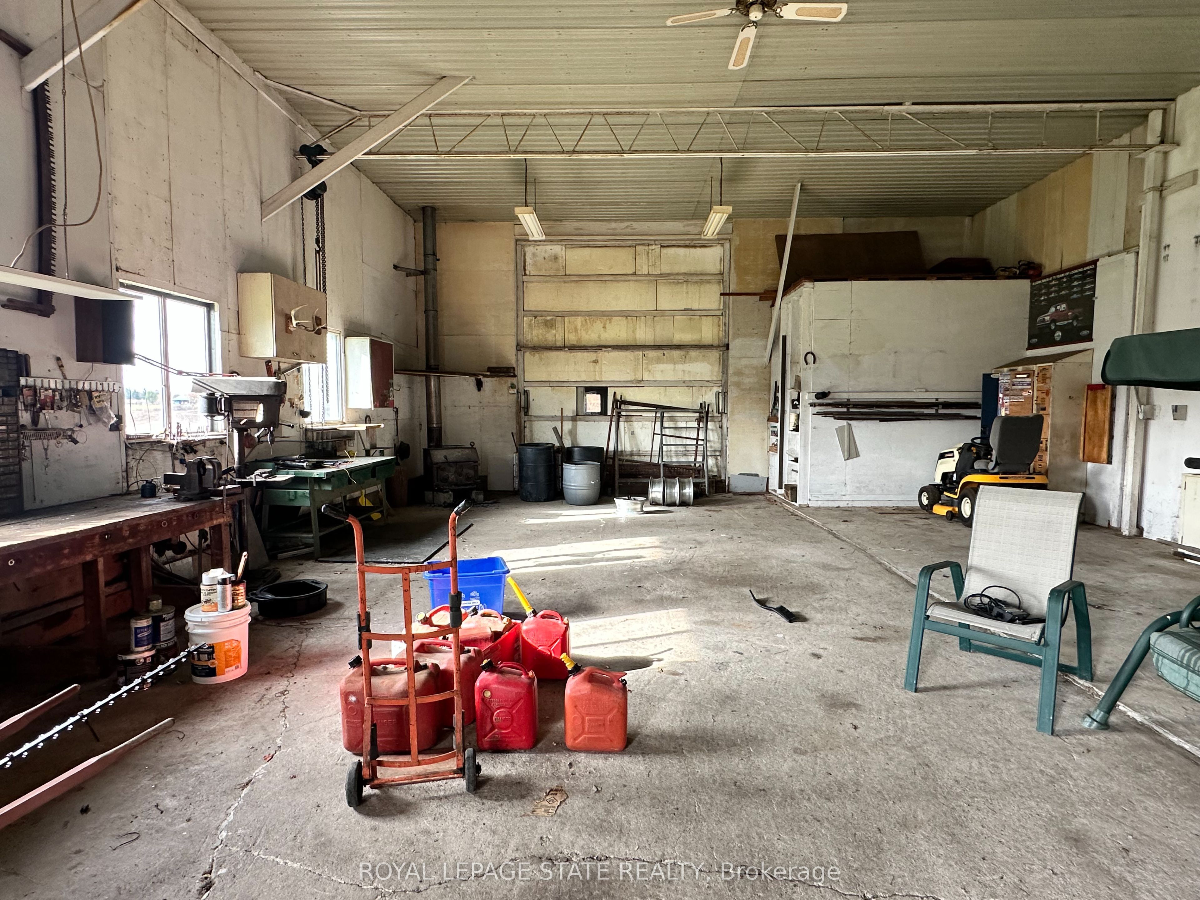 9729 York Road Property Photo 35